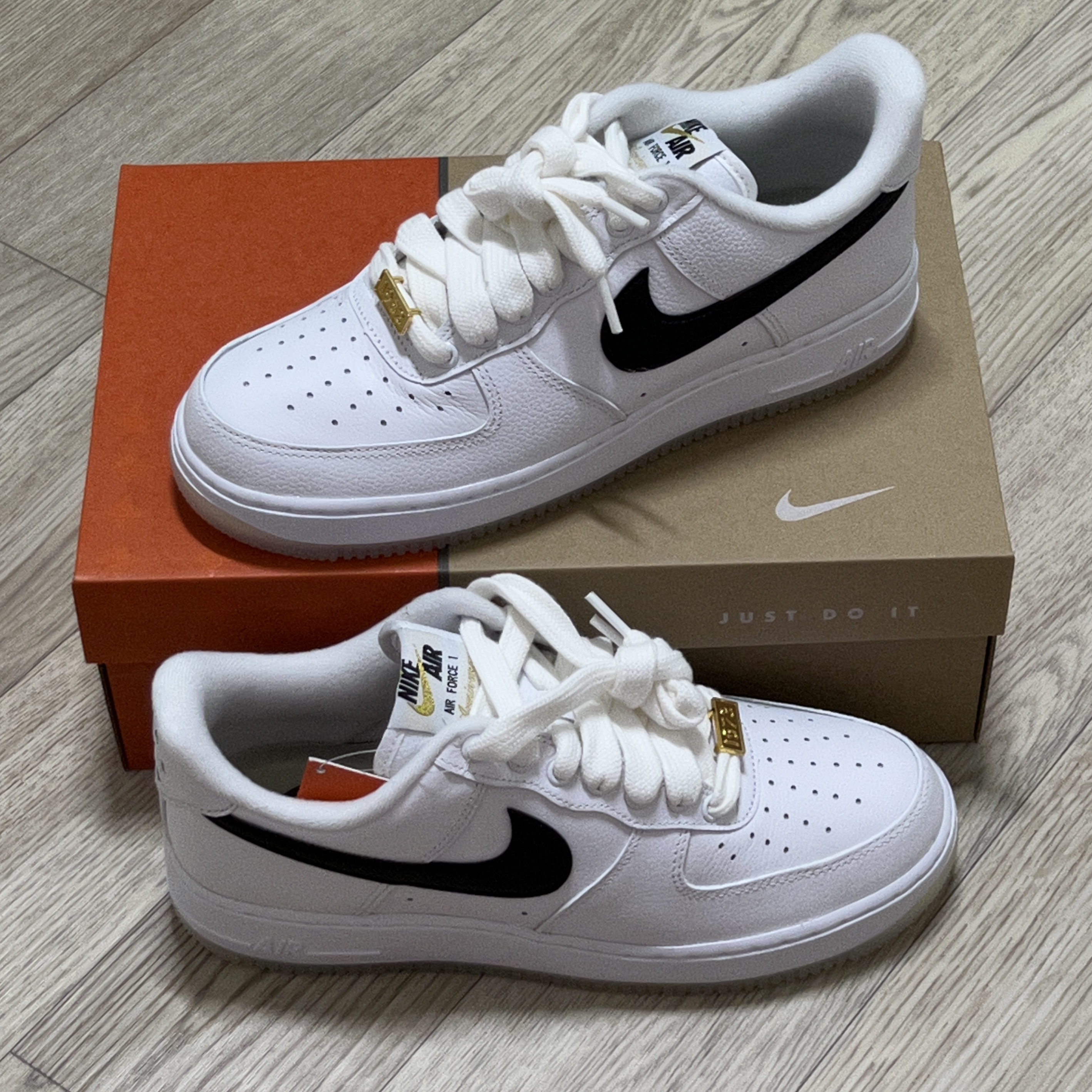 Nike Air Force 1 '07 PRM Bronx Origins 착용 스타일 - 3