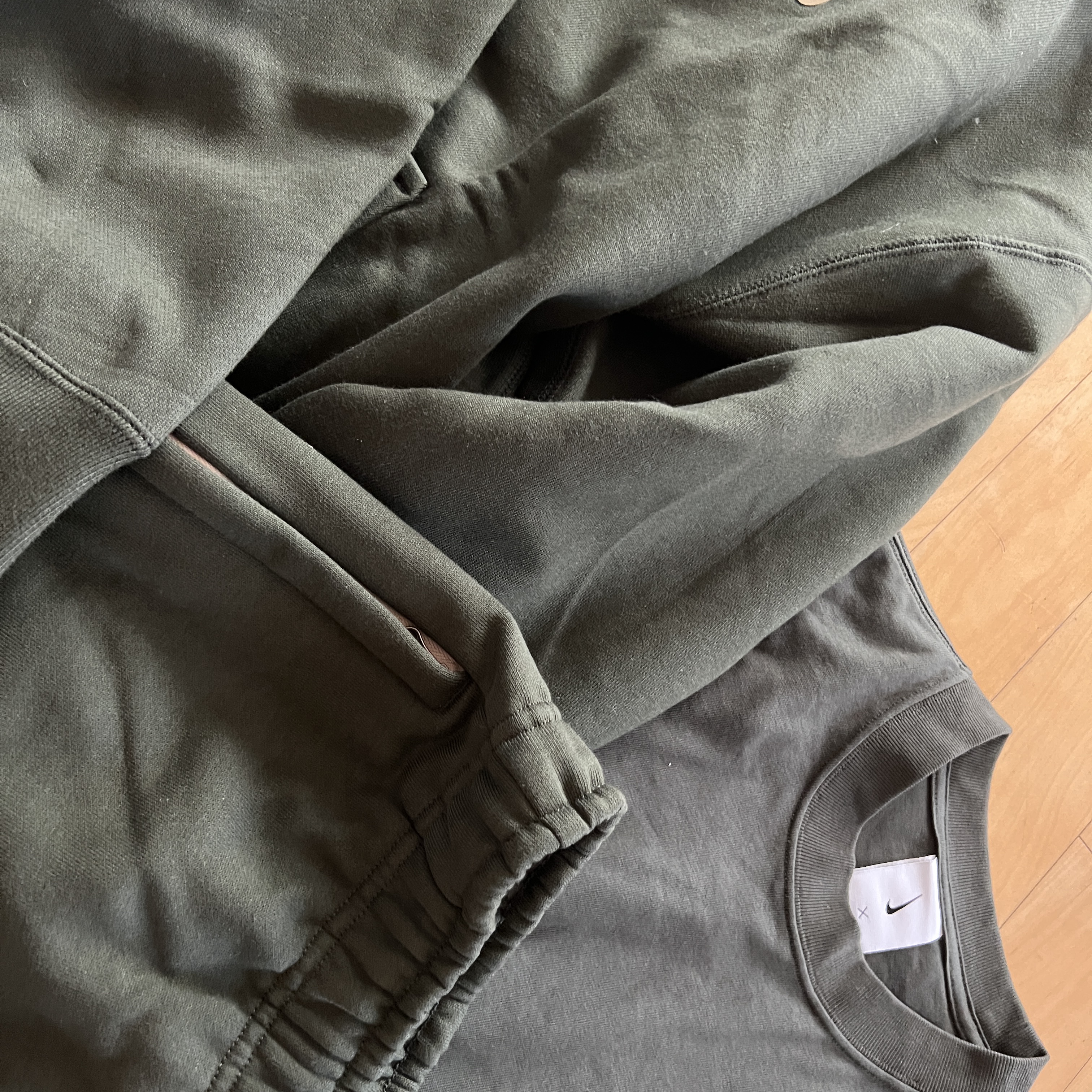 Nike x Billie Eilish NRG Fleece Pants Sequoia - Asia, Nike x Billie Eilish NRG Fleece Hoodie Sequoia - Asia 착용 스타일