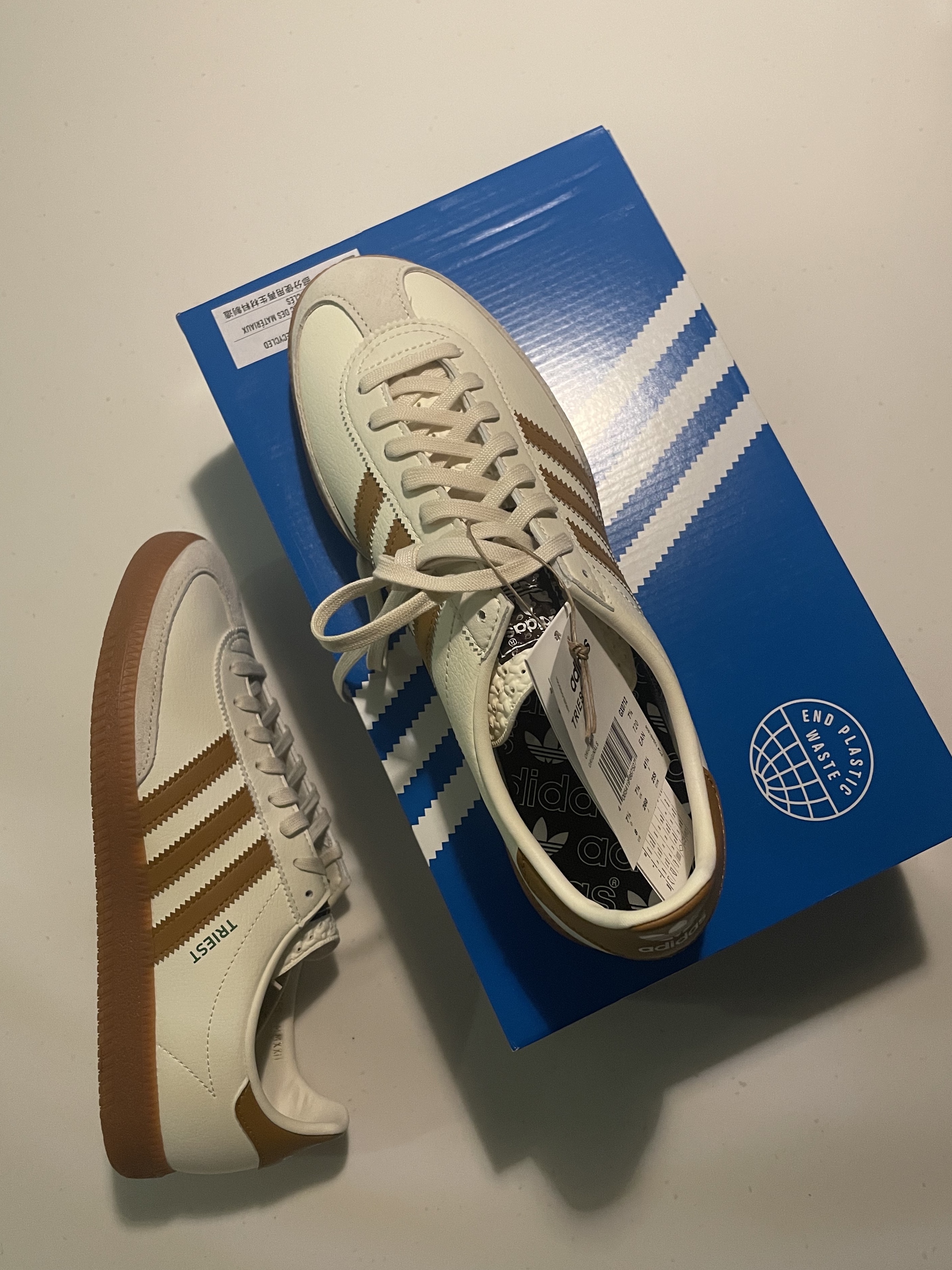 Adidas City Series Triest Cream White 착용 스타일 - 2