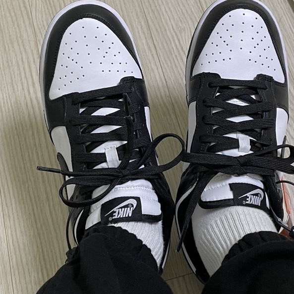 Nike Dunk Low Retro Black 착용 스타일