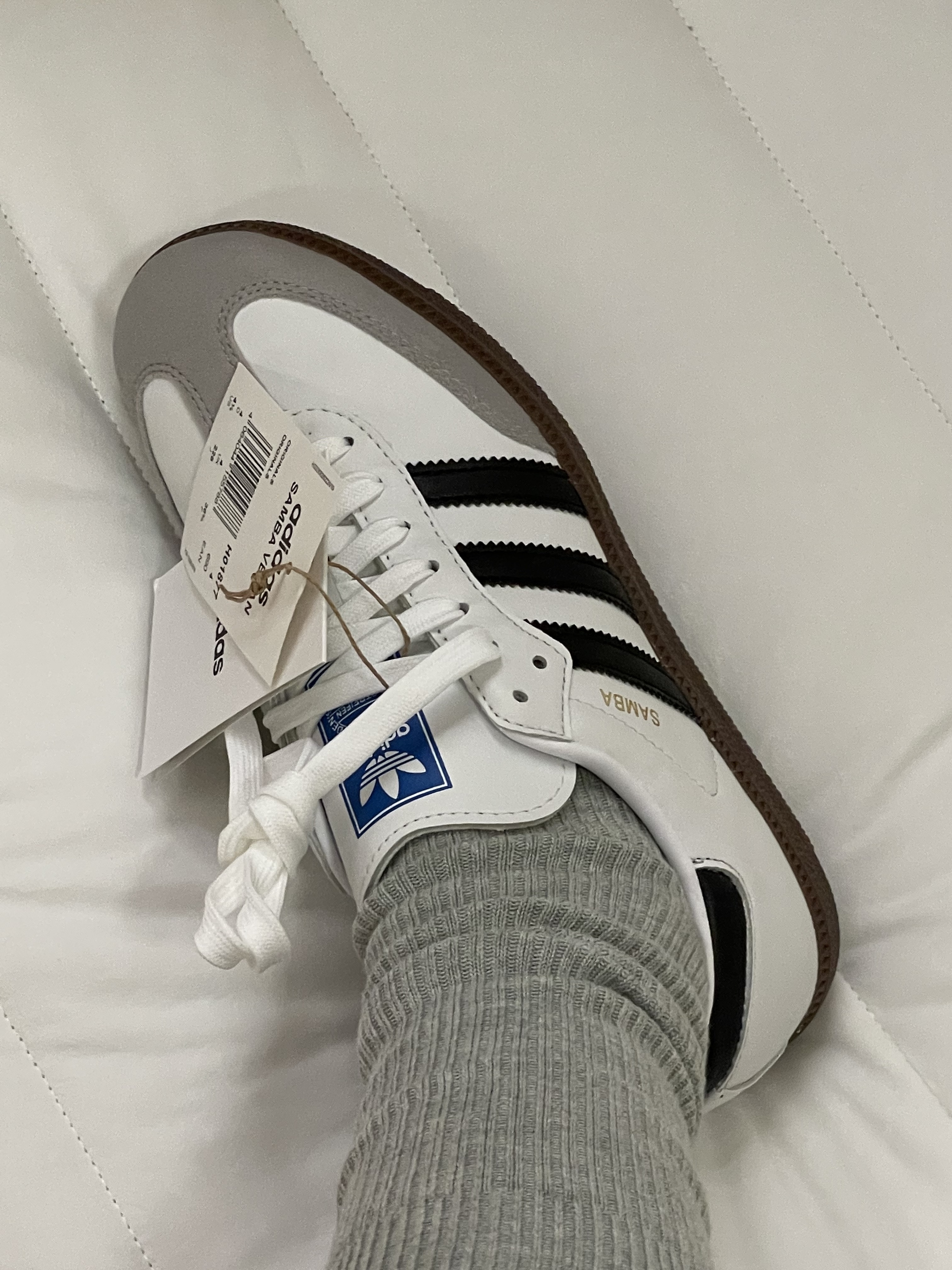Adidas Samba Vegan White Black 착용 스타일