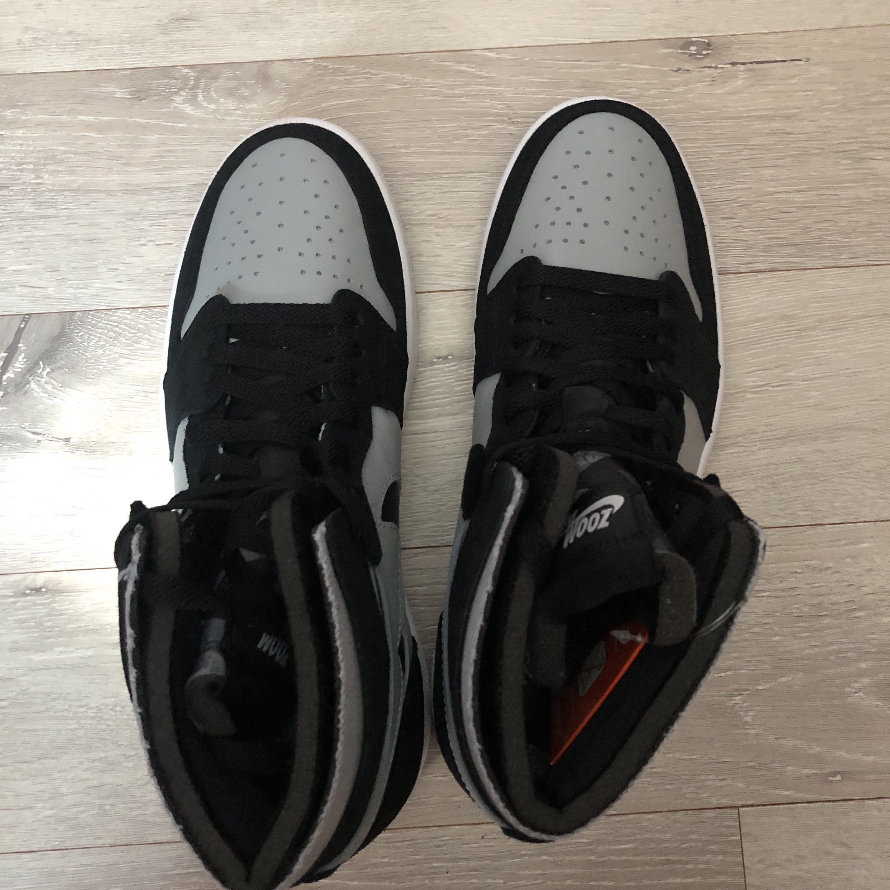 Jordan 1 Zoom Air CMFT Black Light Smoke Grey 착용 스타일