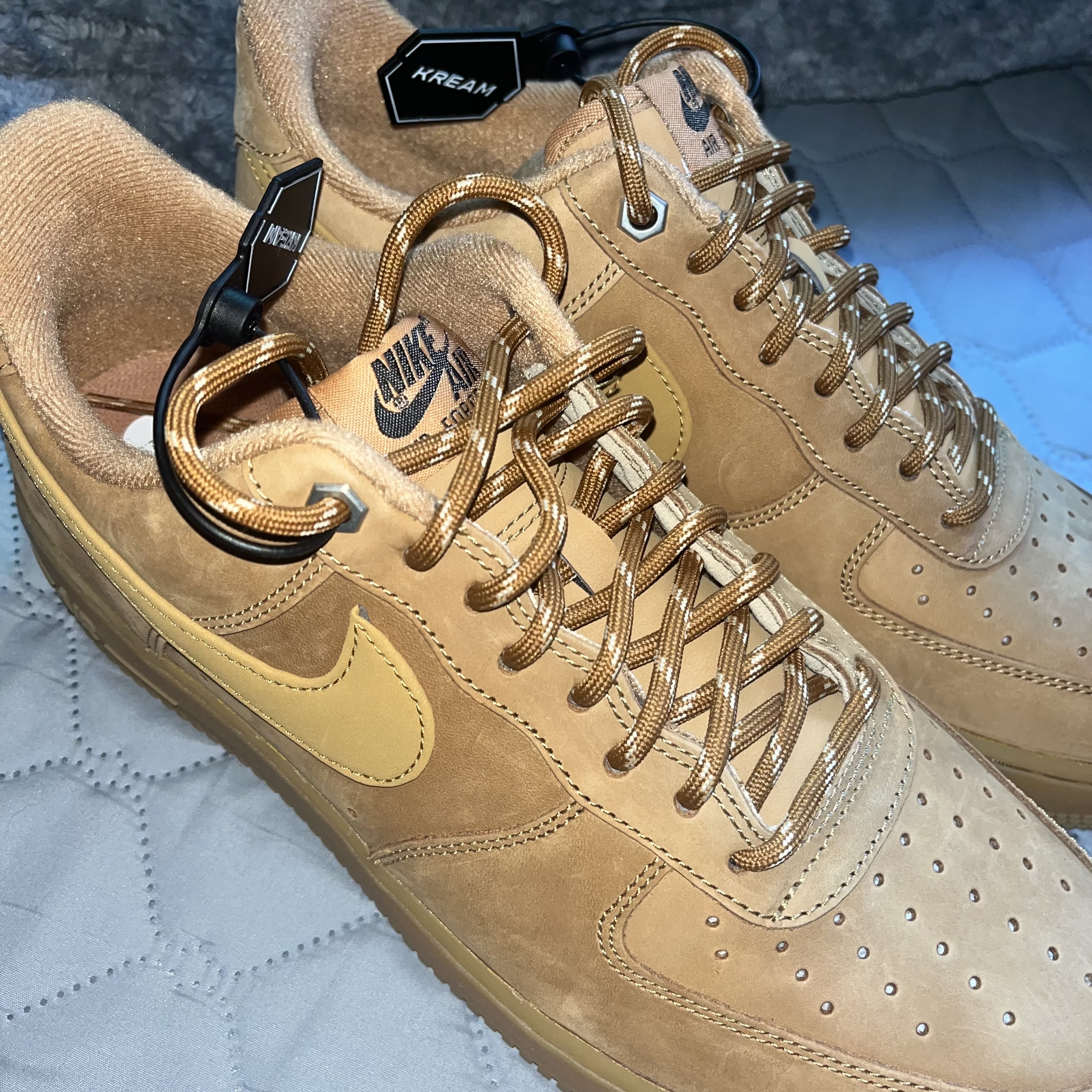 Nike Air Force 1 '07 WB Flax 착용 스타일 - 1