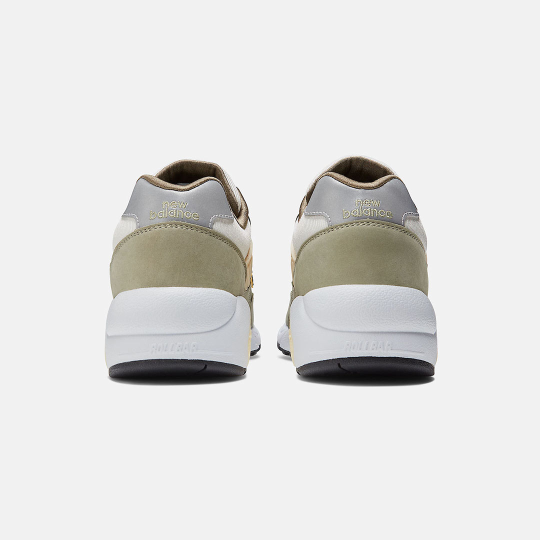 New Balance 580 Olive Leaf 착용 스타일 - 5