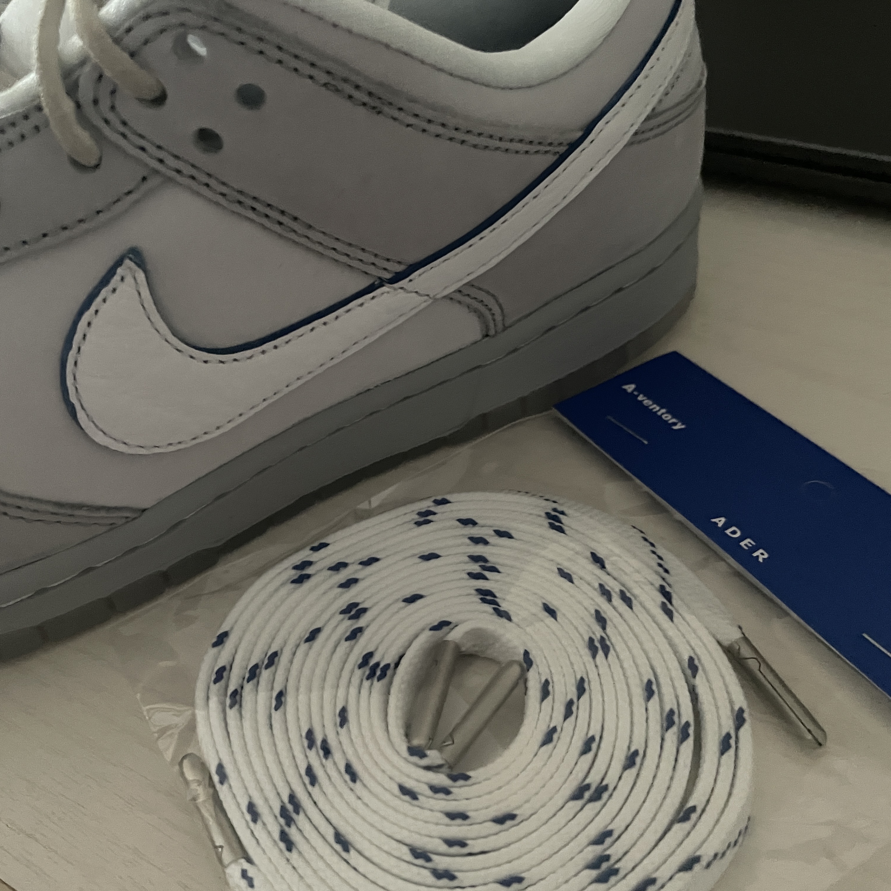Nike Dunk Low Wolf Grey and Pure Platinum 착용 스타일 - 2
