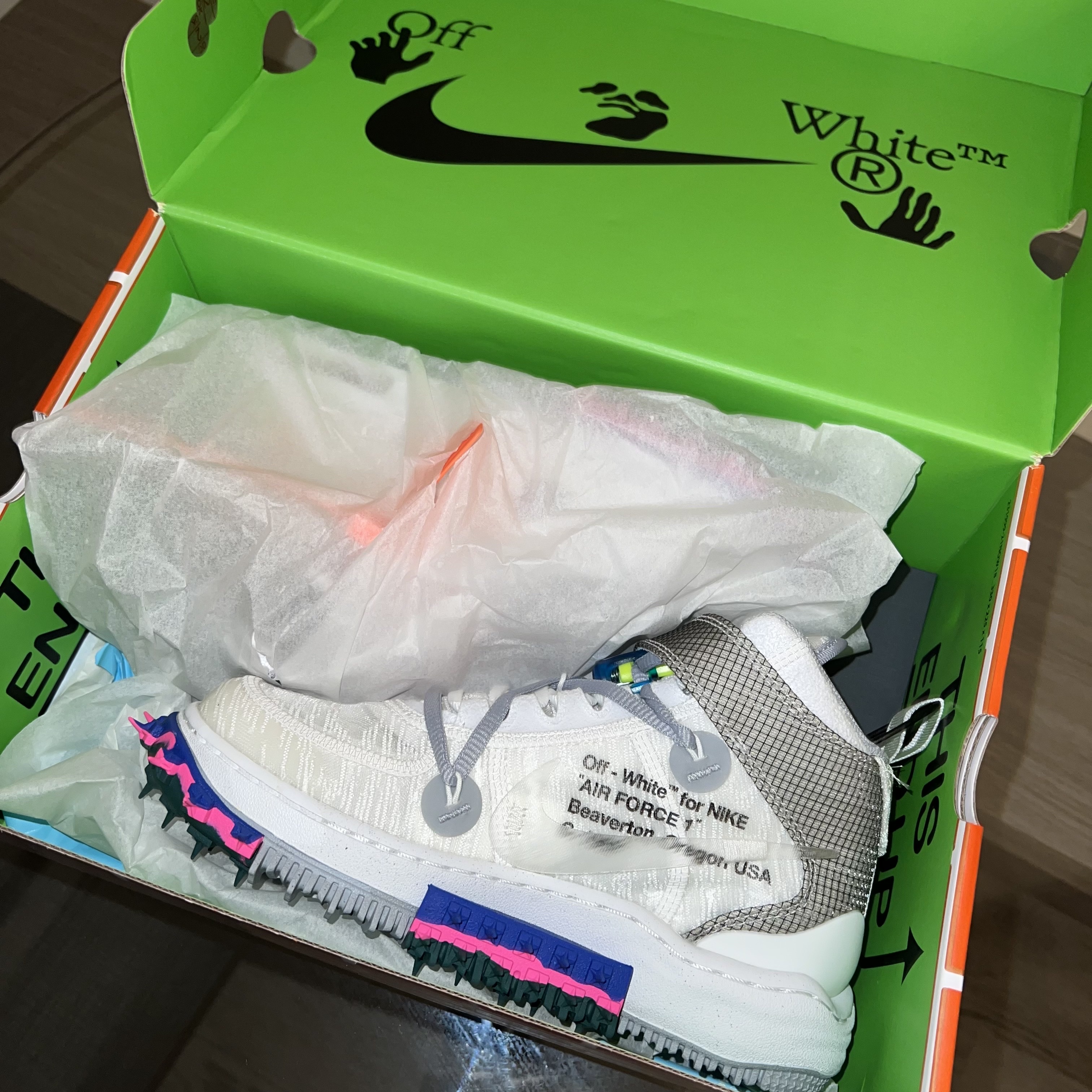 Nike x Off-White Air Force 1 Mid SP White 착용 스타일 - 2