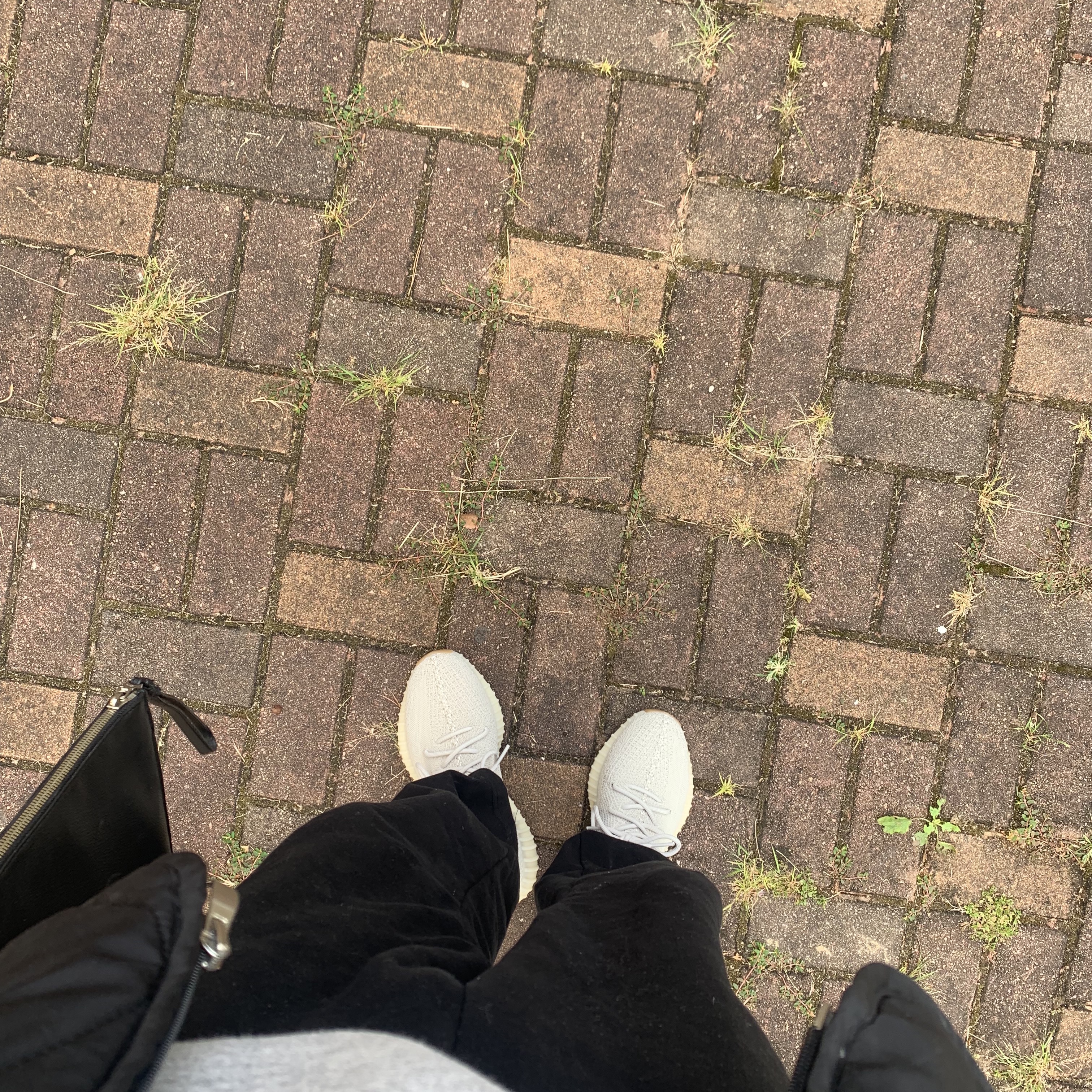 Adidas Yeezy Boost 350 V2 Sesame 2018 착용 스타일