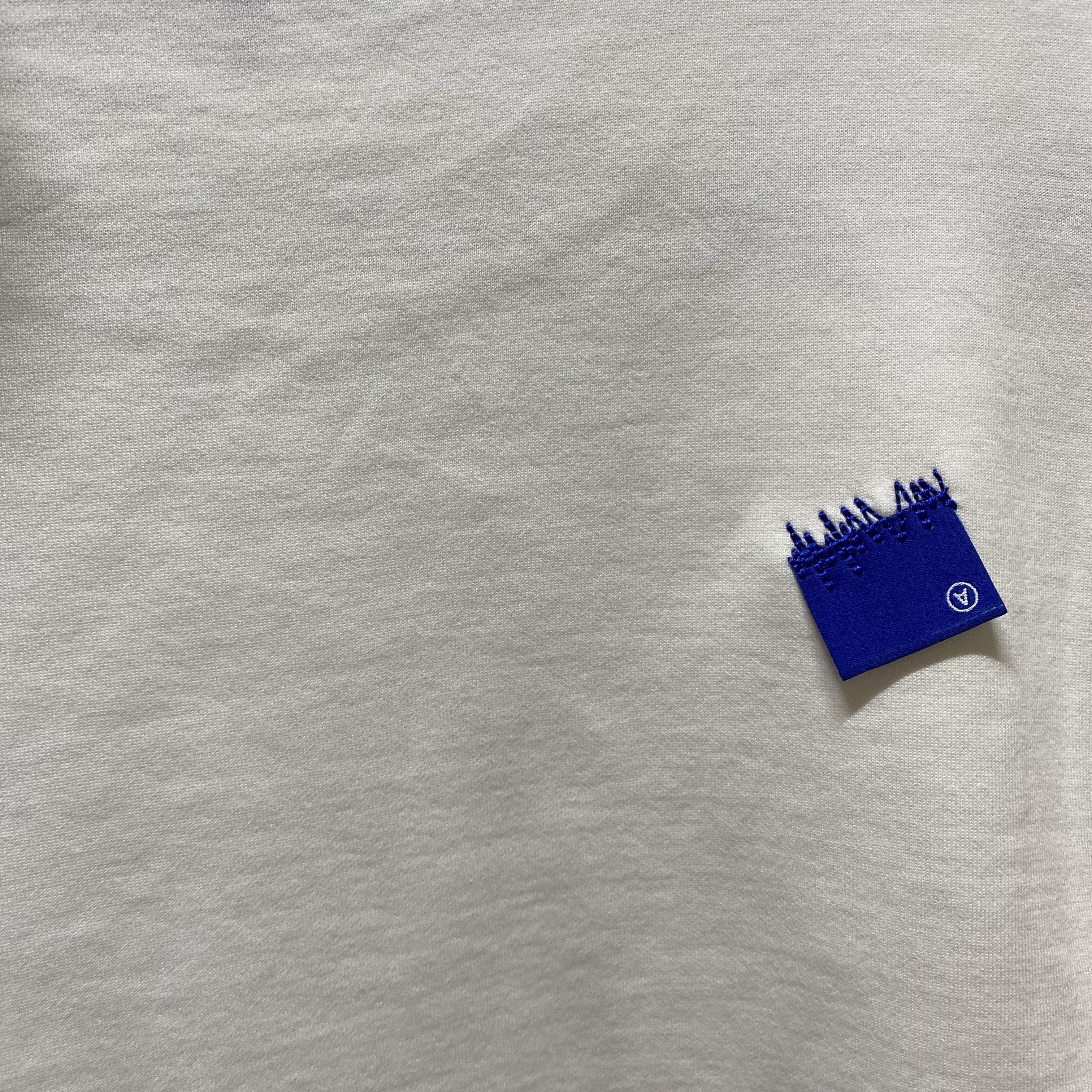 Ader Error Shopper Bag Noir, Ader Error Twin Heart Small Logo T-Shirt Off White 착용 스타일 - 3