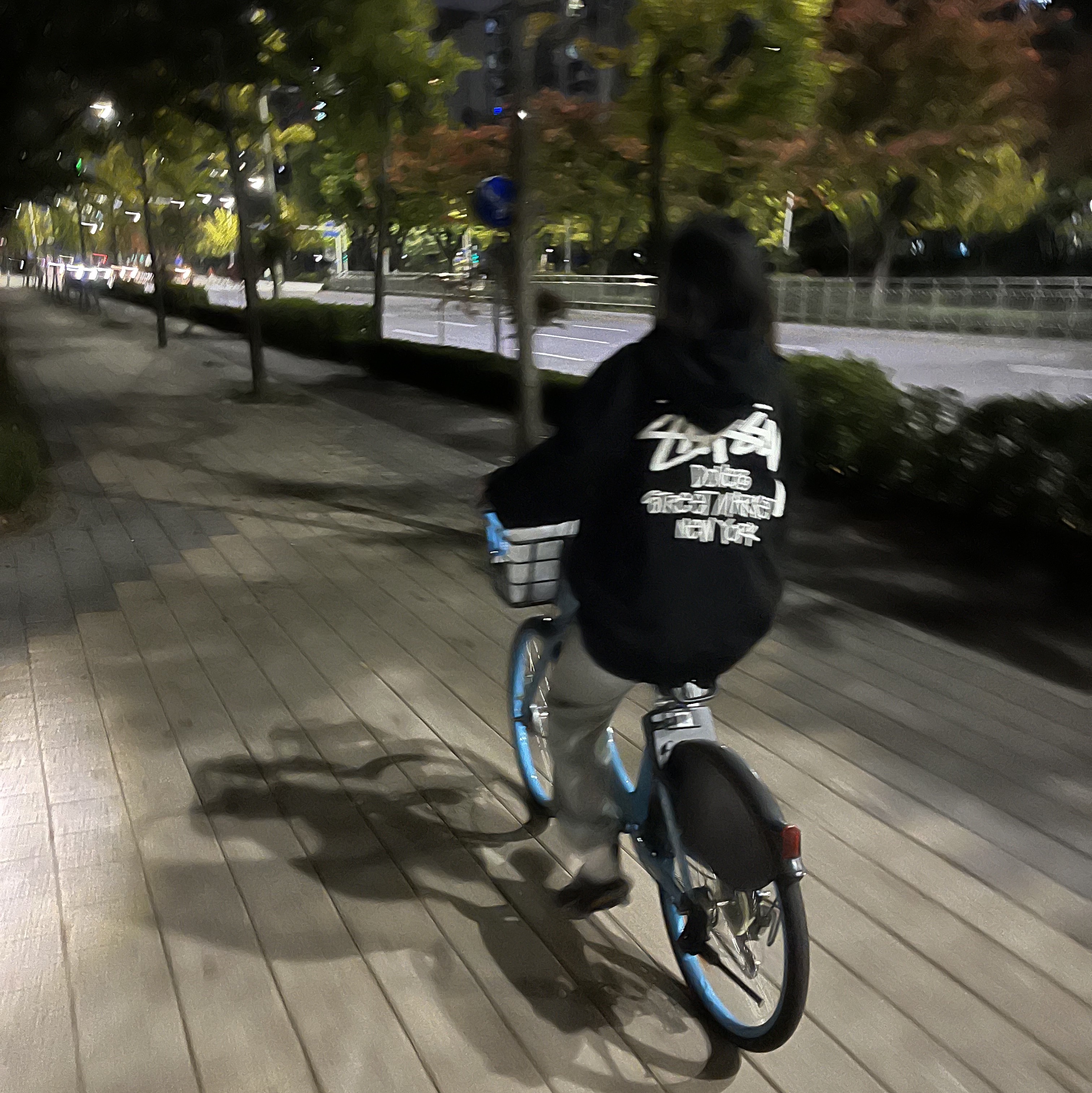 Stussy Stock DSM New York Hoodie Black 2022, Keen Shanti Black Dawn Blue 착용 스타일