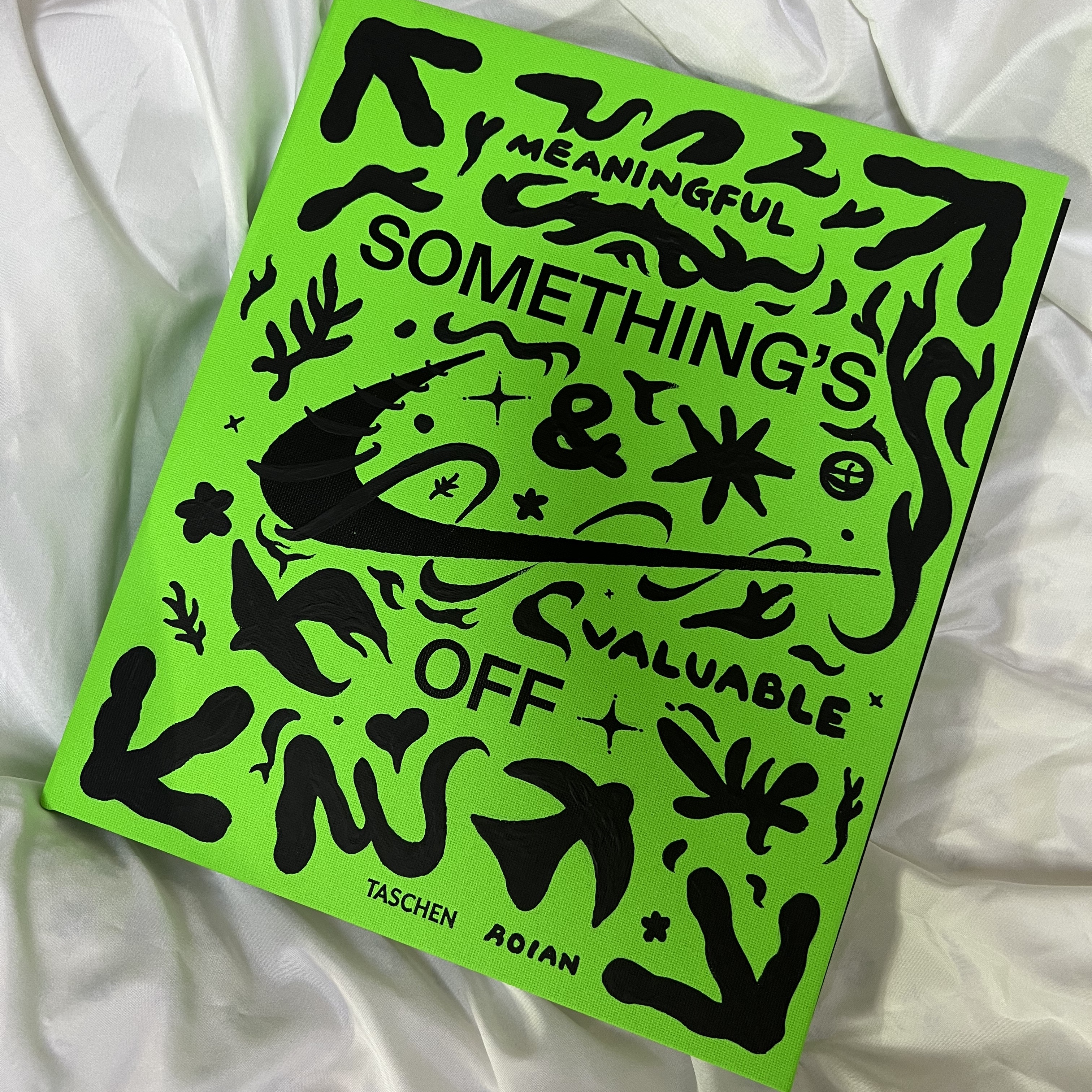 Nike x Virgil Abloh Icons The Ten Something's Off Book, Nike Air Force 1 '07 Low White 착용 스타일 - 1