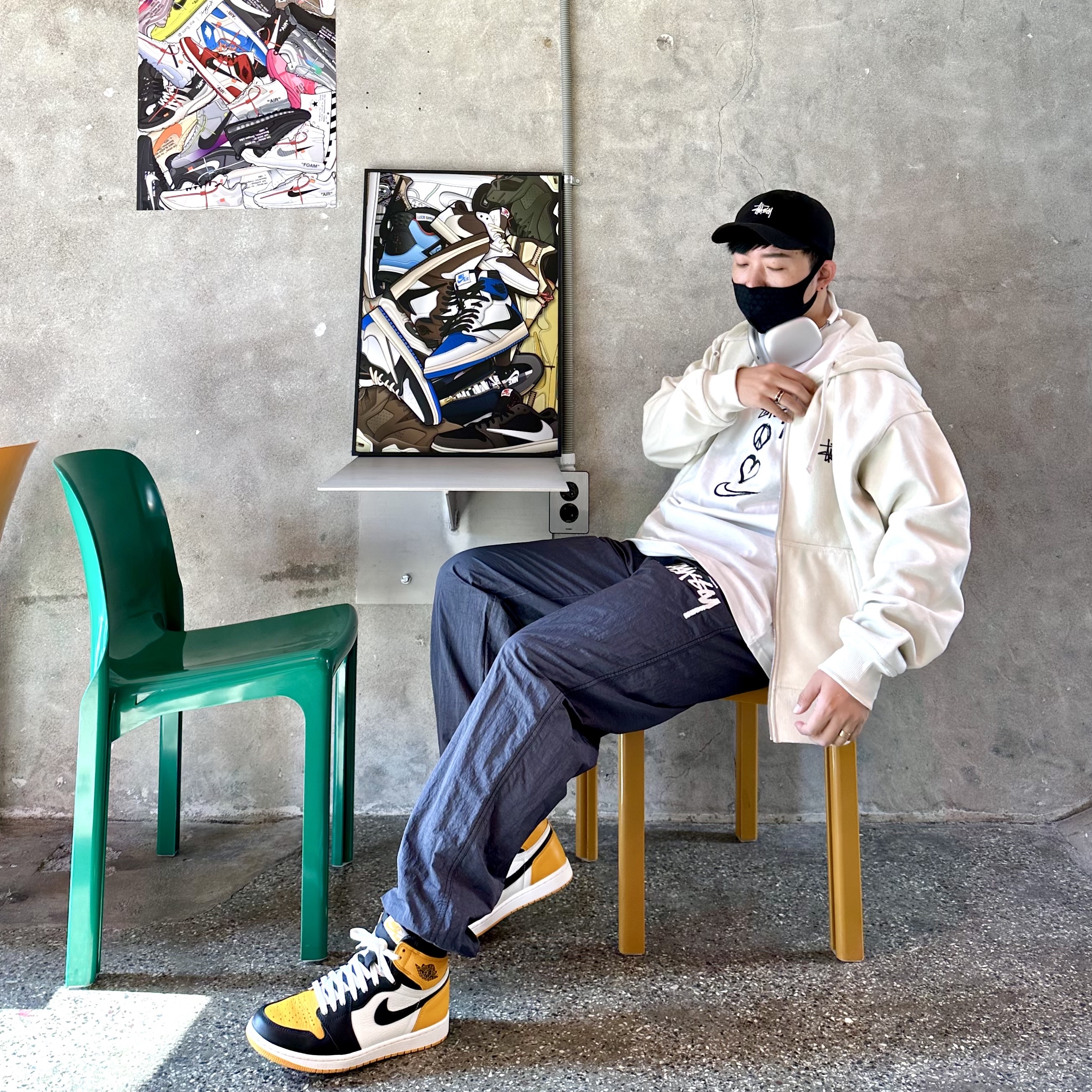 Jordan 1 Retro High OG Taxi, Nike x Stussy Beach Pants Off Noir 착용 스타일