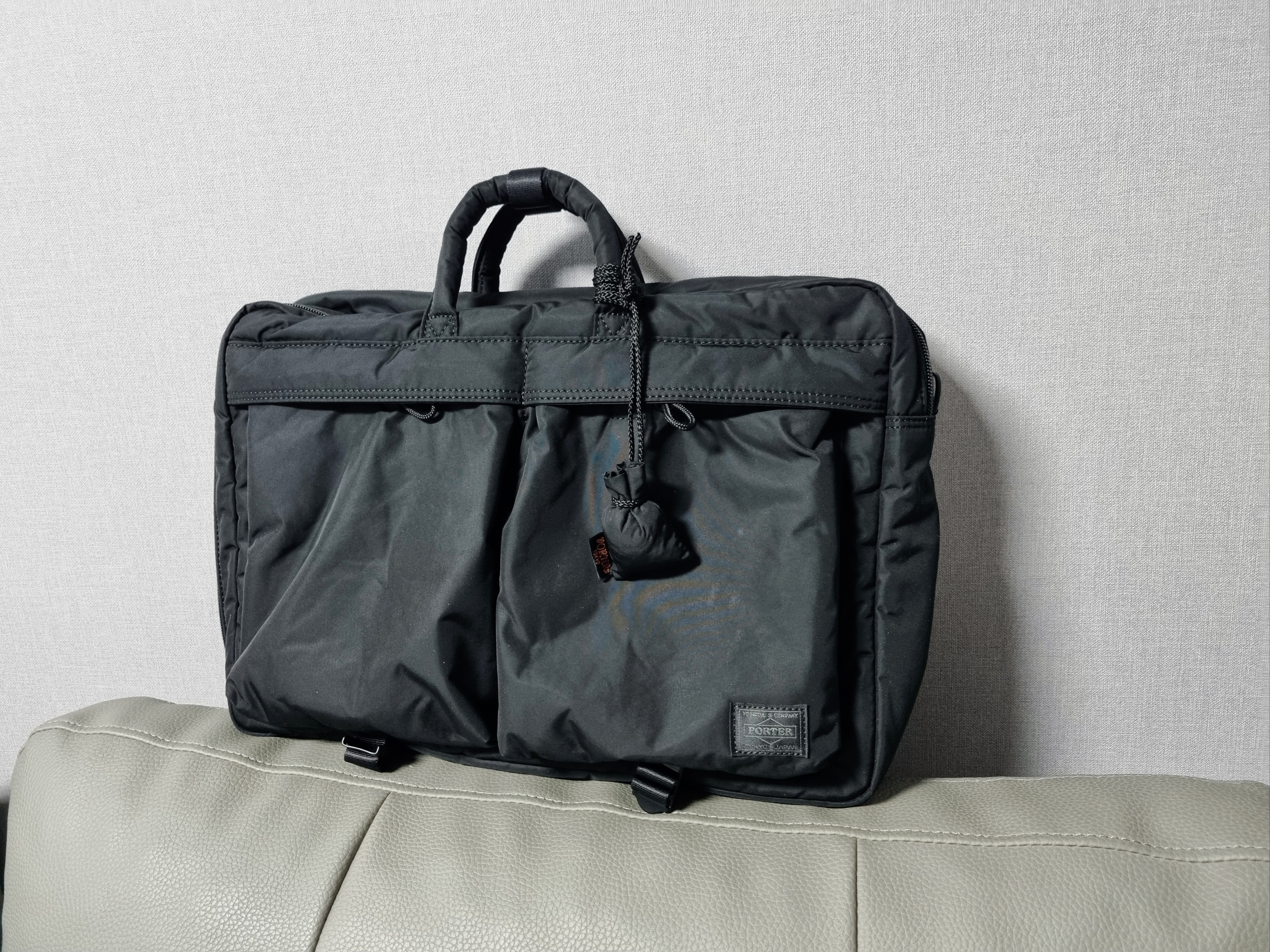 Porter Senses 2Way Pack Black 착용 스타일