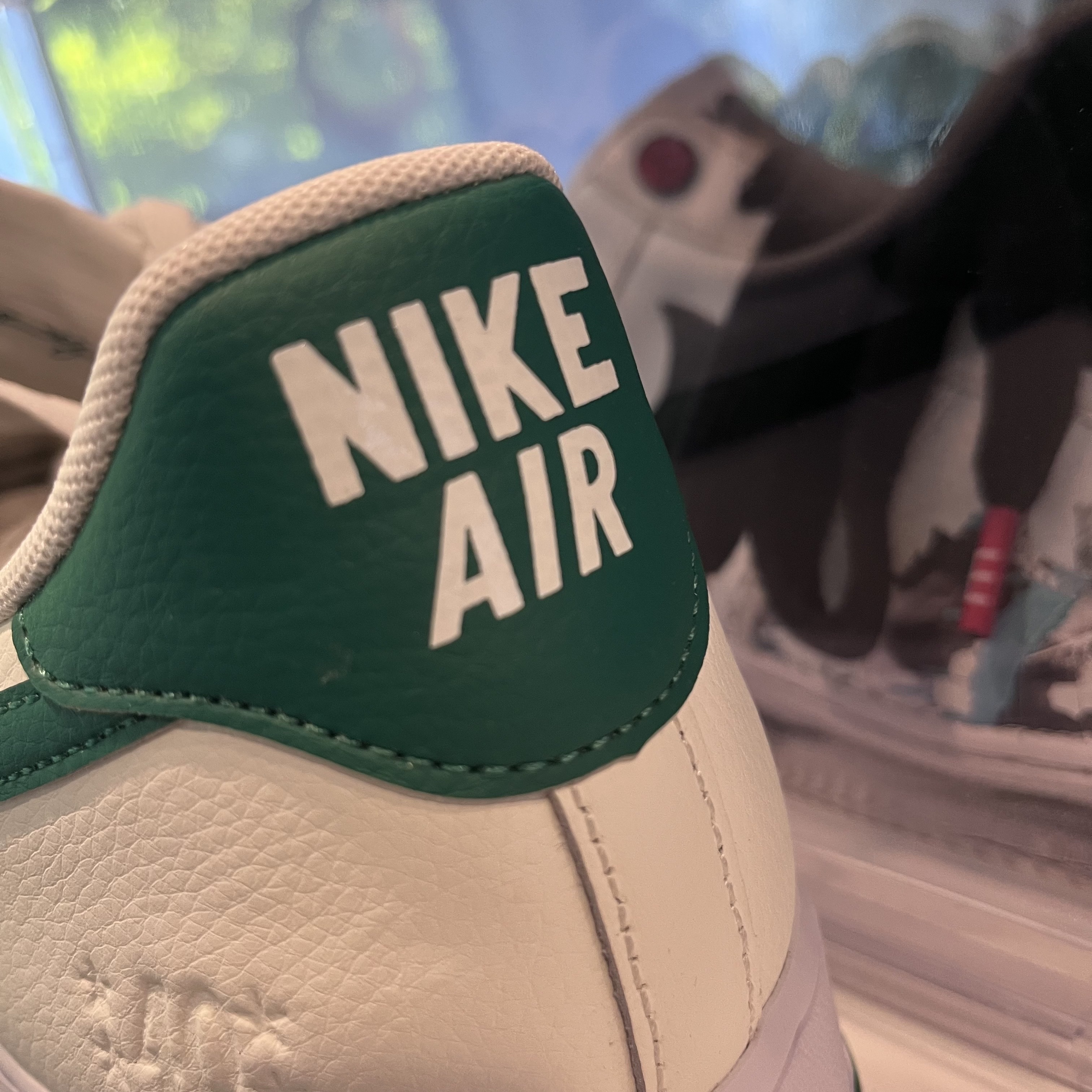 Nike Air Force 1 '07 LV8 40th Anniversary Join Forces Sail Malachite 착용 스타일 - 2