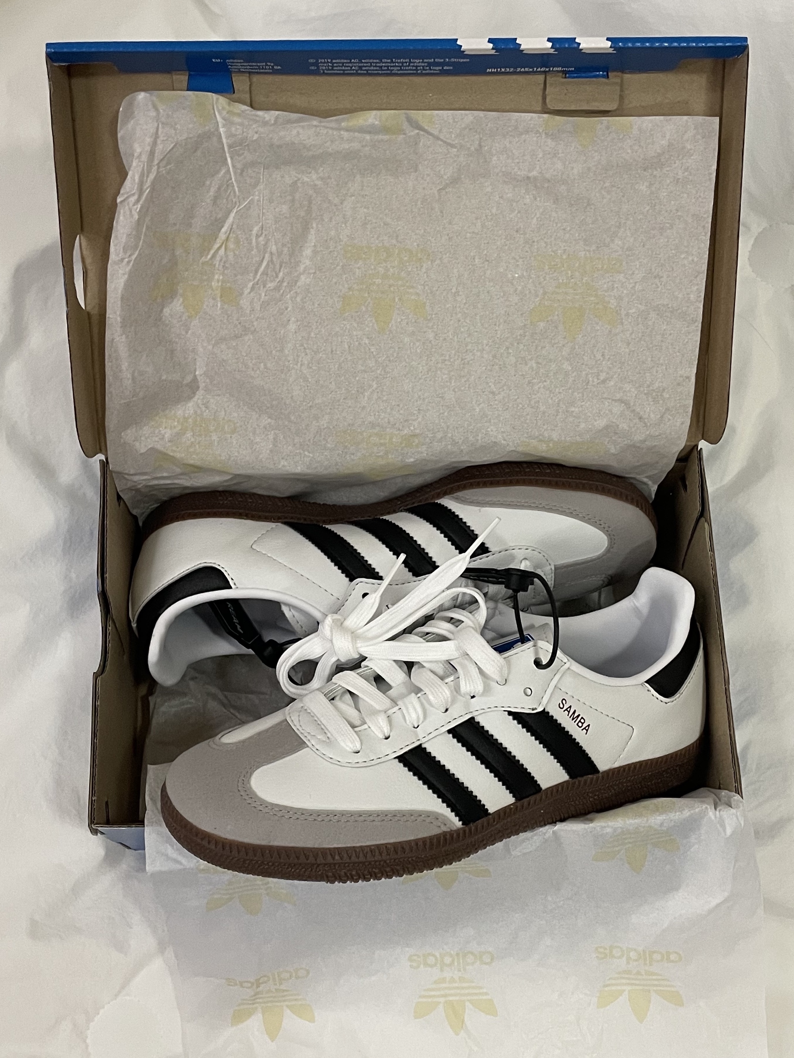 Adidas Samba Vegan White Black 착용 스타일 - 1