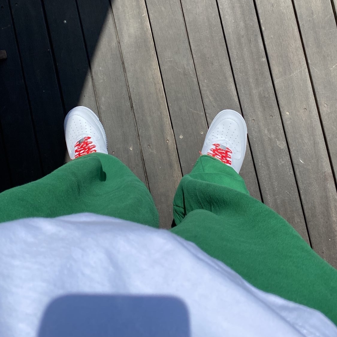 Nike x Supreme Air Force 1 Low White 착용 스타일