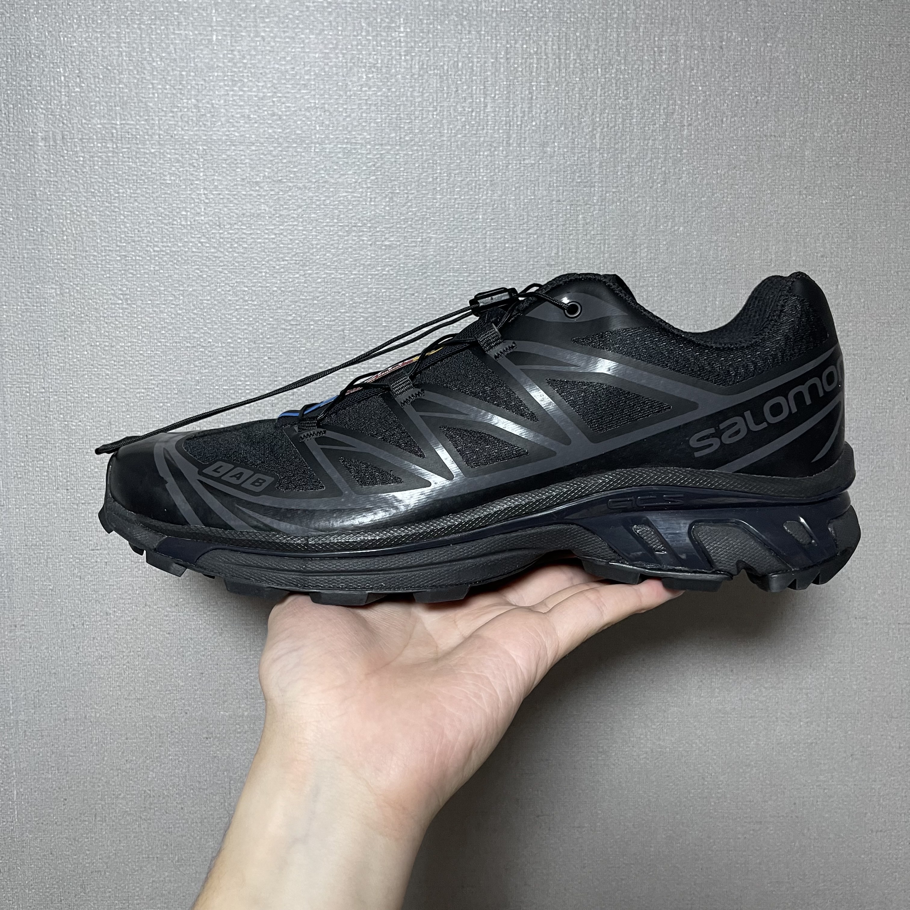 Salomon XT-6 ADV Black 착용 스타일 - 2