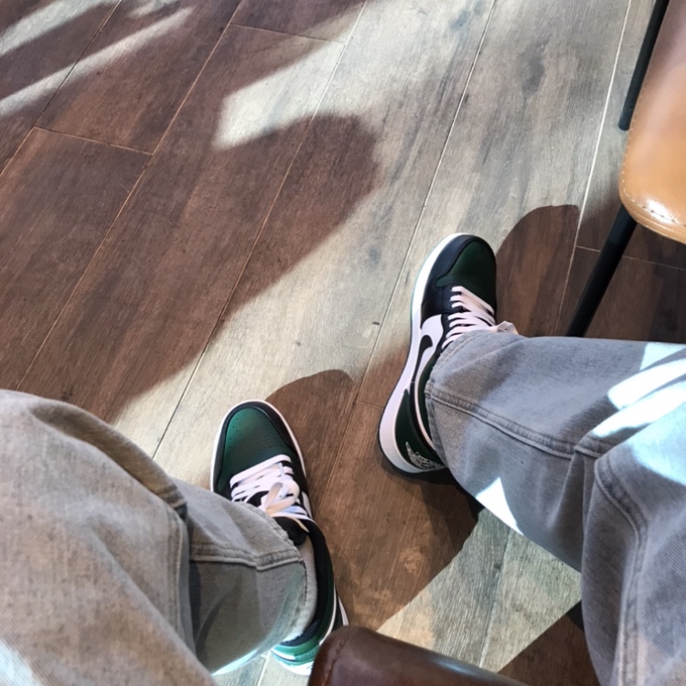 Jordan 1 Low Green Toe 착용 스타일
