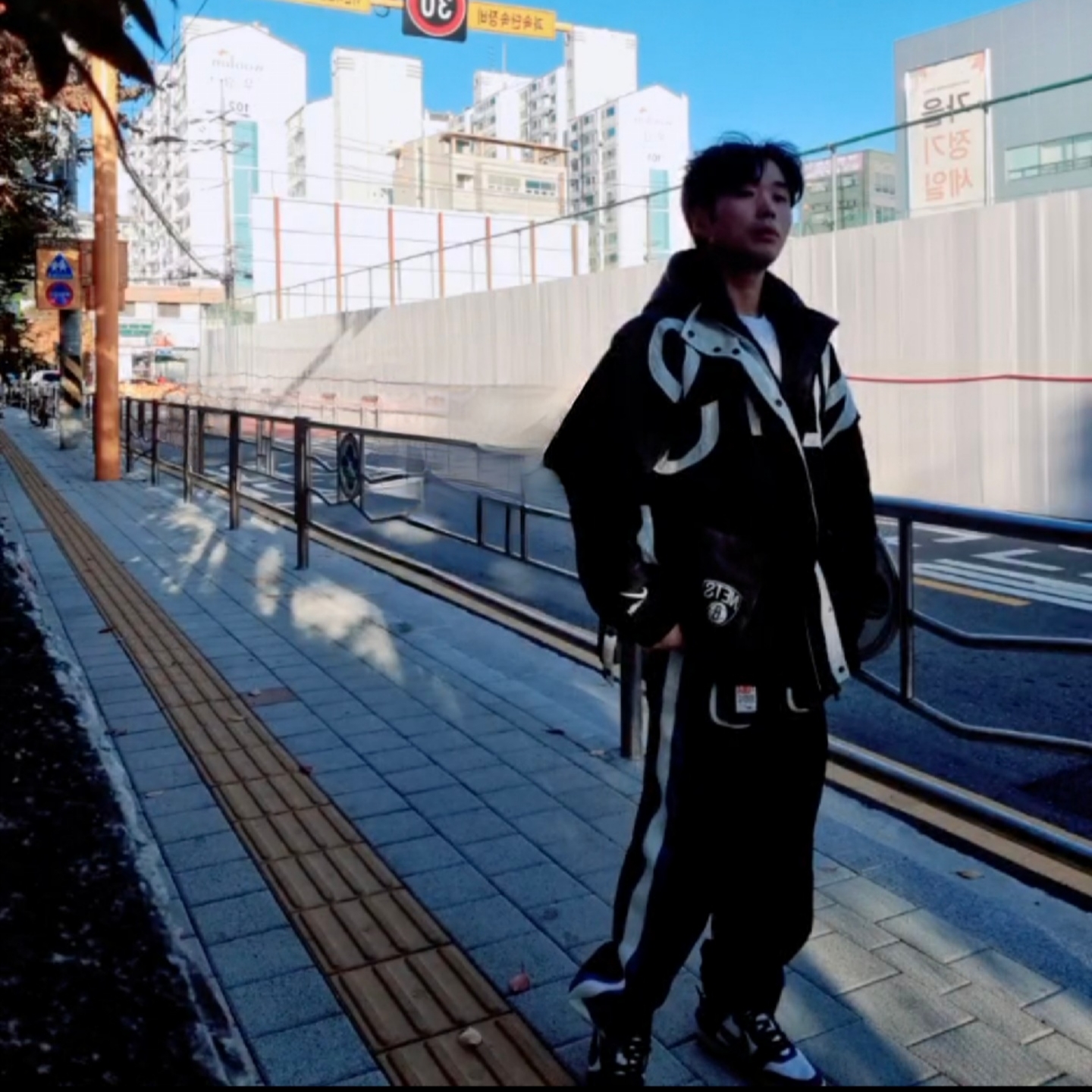 Nike x Ambush Dunk High Deep Royal Blue, (W) Nike x Ambush NBA Collection Nets Jacket - US/EU 착용 스타일 - 3