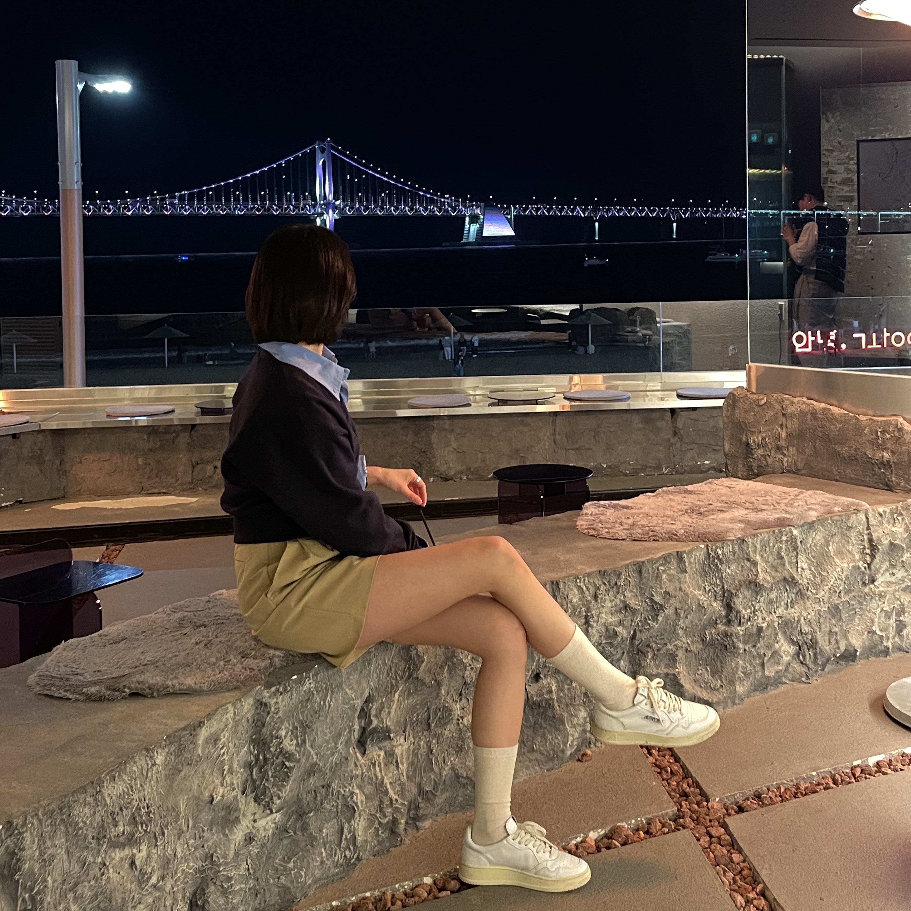(W) Autry Medalist Low Leather Sneakers White 착용 스타일