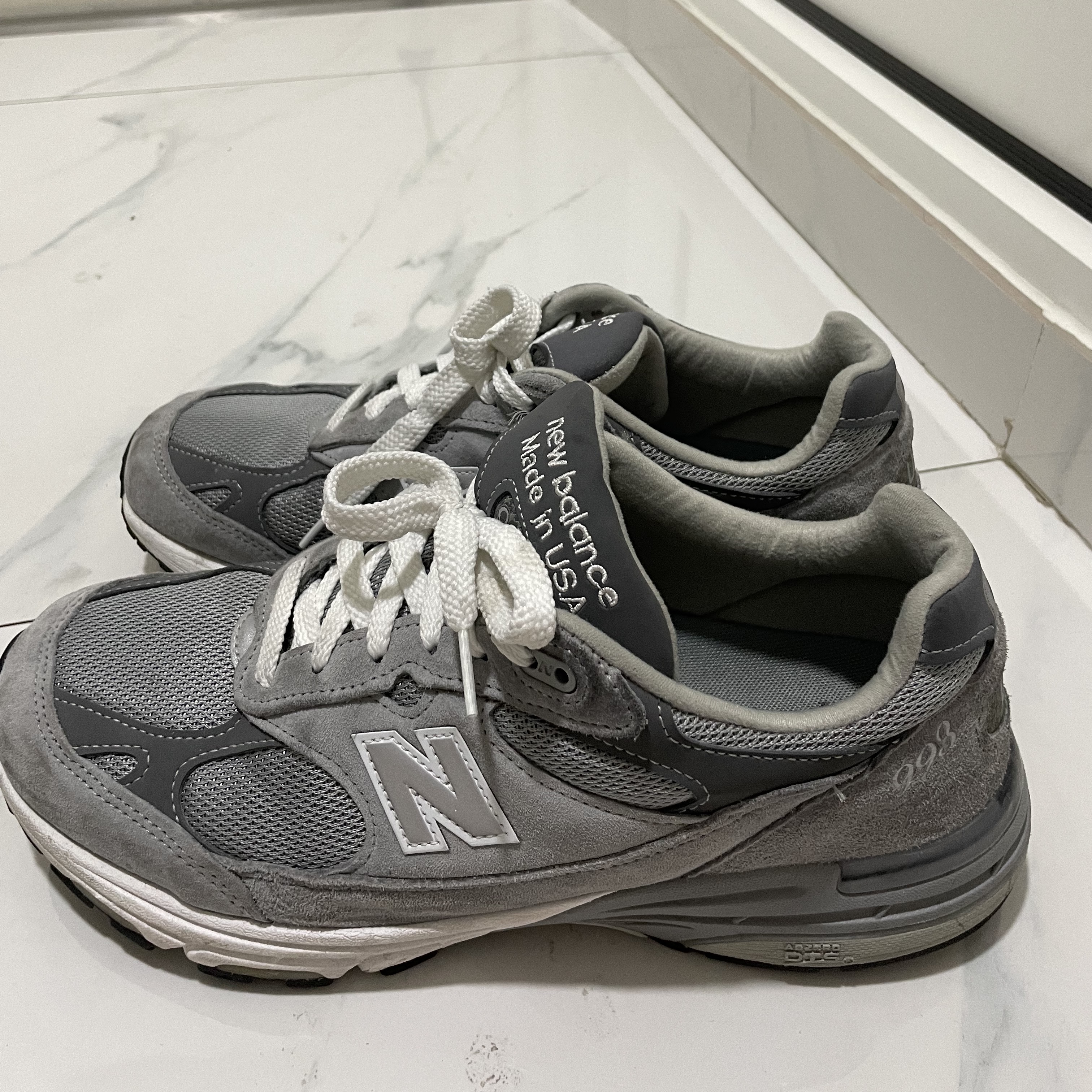 New Balance 993 Made in USA Grey - 2E Wide 착용 스타일