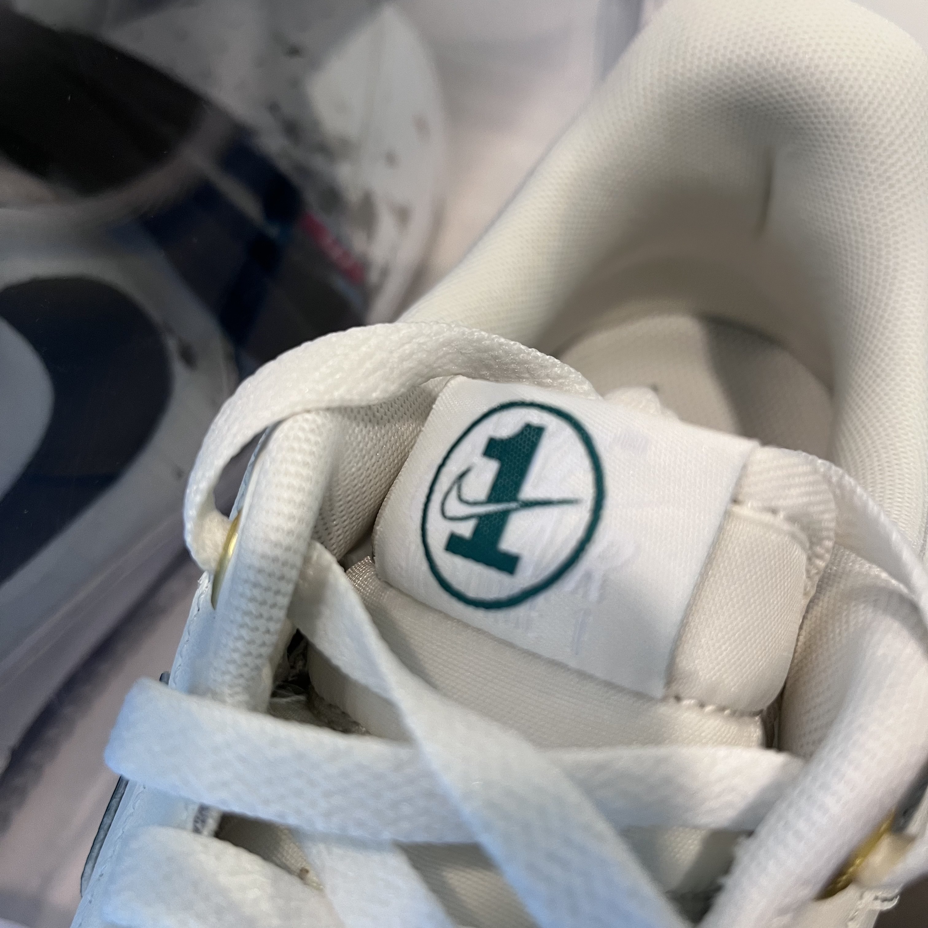 Nike Air Force 1 '07 LV8 40th Anniversary Join Forces Sail Malachite 착용 스타일 - 3