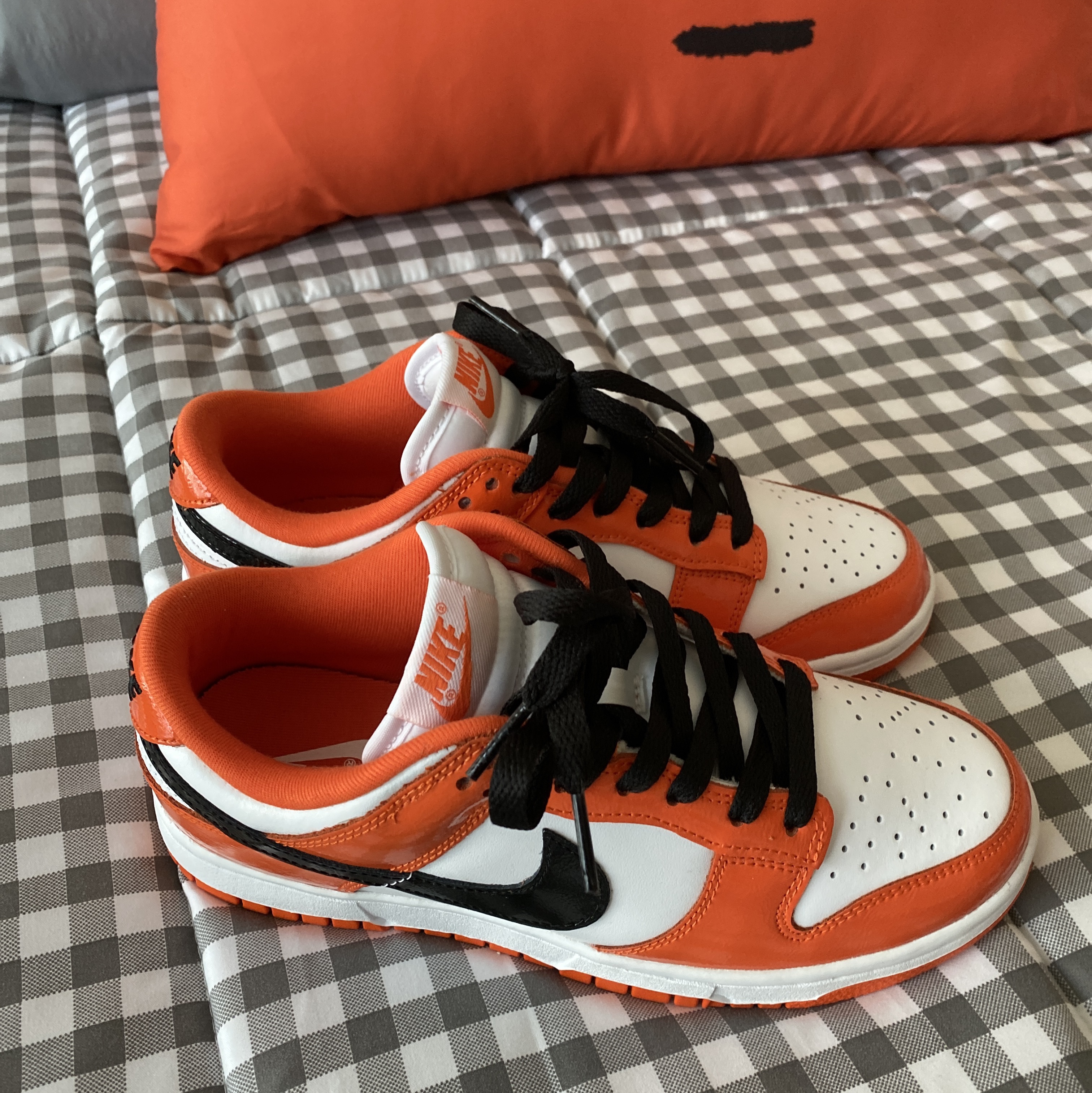 (W) Nike Dunk Low Essential Brilliant Orange 착용 스타일