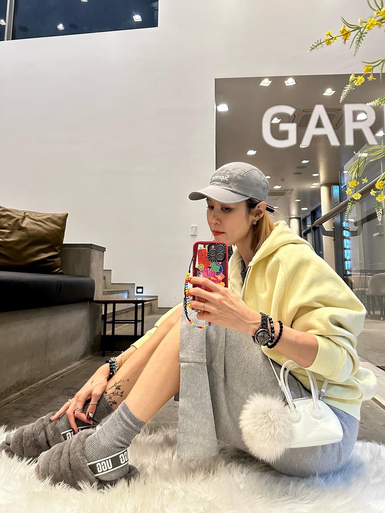 Supreme Washed Chino Twill Camp Cap Grey - 22SS, (Kids) Essentials Full Zip Hoodie Canary - 22FW 착용 스타일 - 1