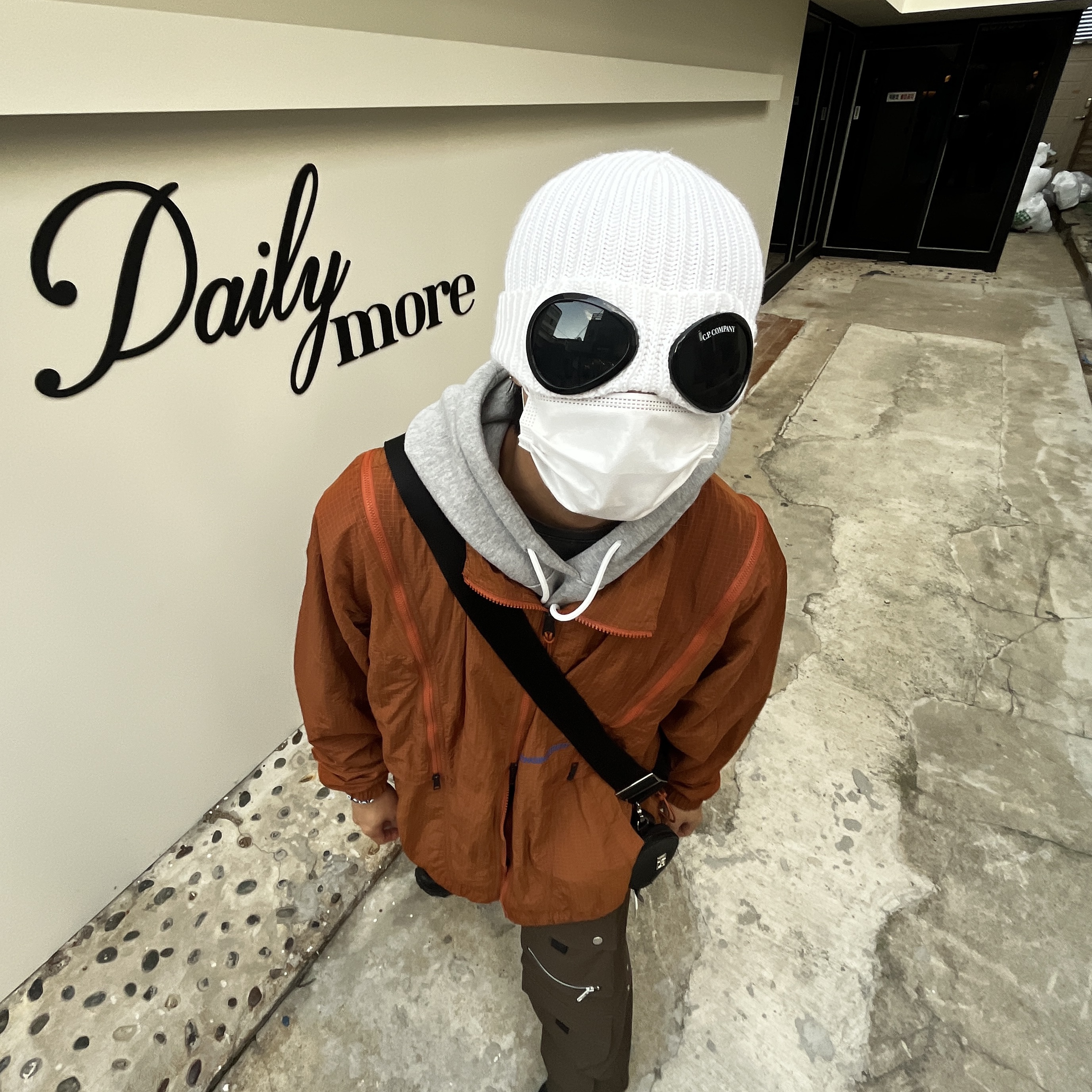 C.P. Company Extra Fine Merino Wool Goggle Beanie Gauze White - 21FW 착용 스타일 - 3