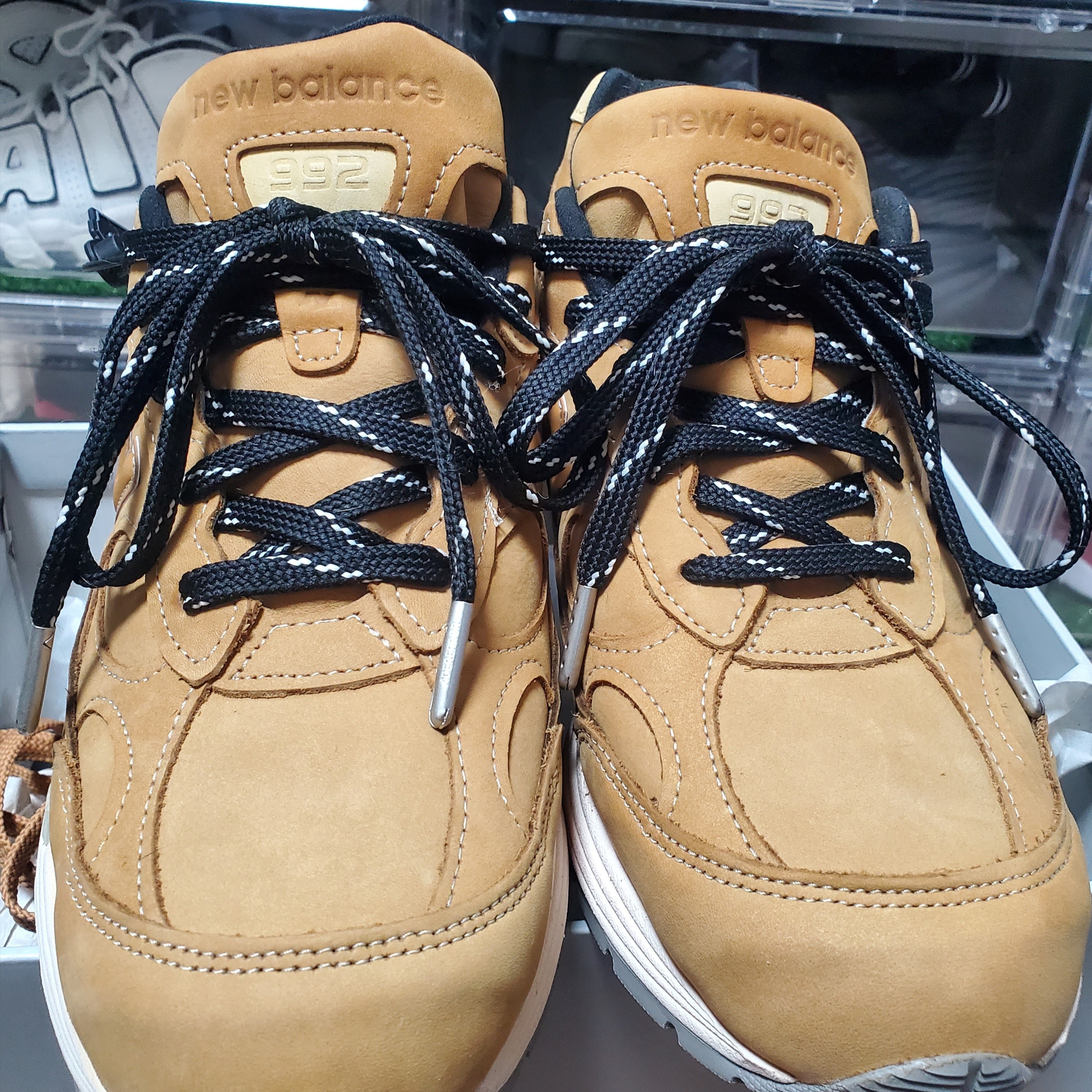 New Balance 992 Made in USA Brown 착용 스타일 - 3