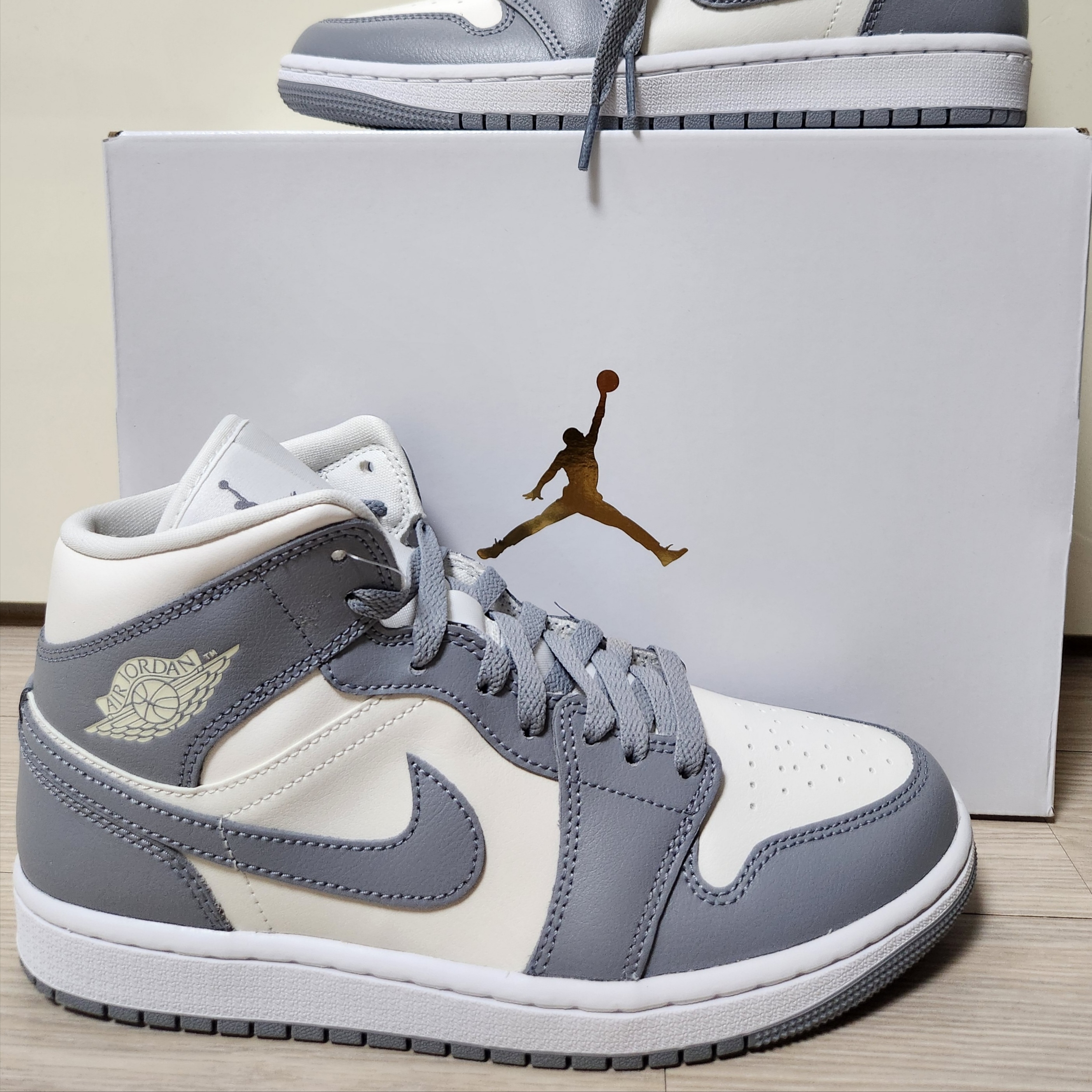(W) Jordan 1 Mid Sail Stealth 착용 스타일
