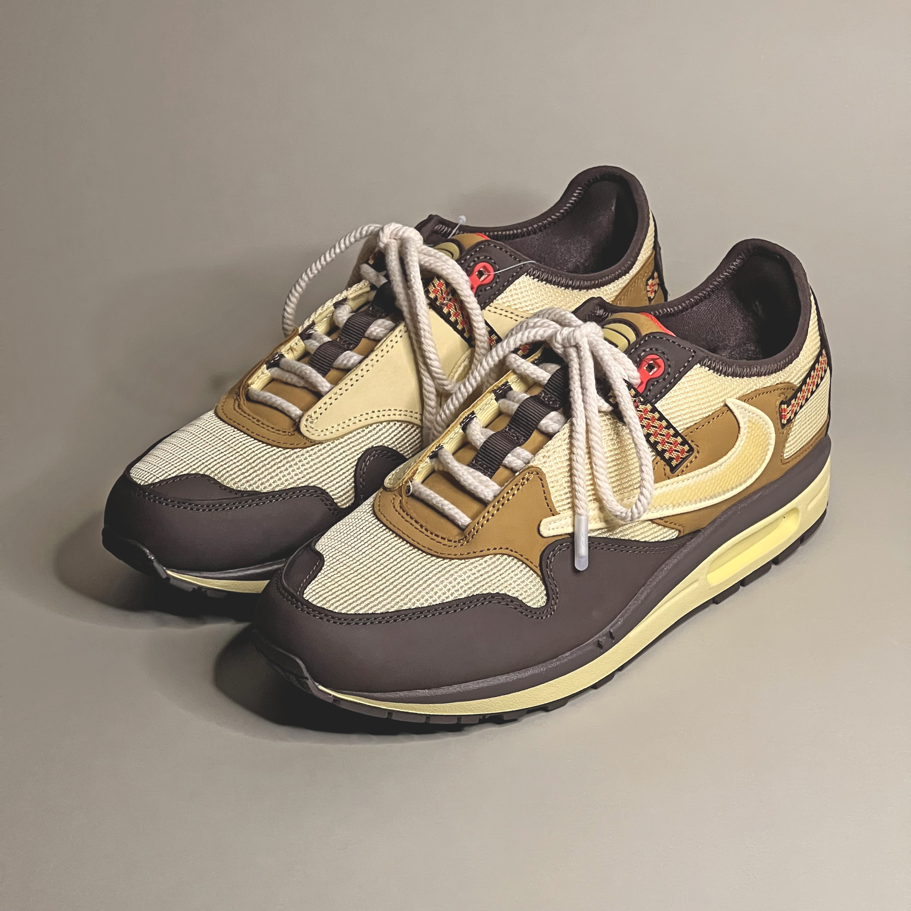 Nike x Travis Scott Air Max 1 Cact.us Brown, (PS) Nike x Travis Scott Air Max 1 Cact.us Brown 착용 스타일 - 2