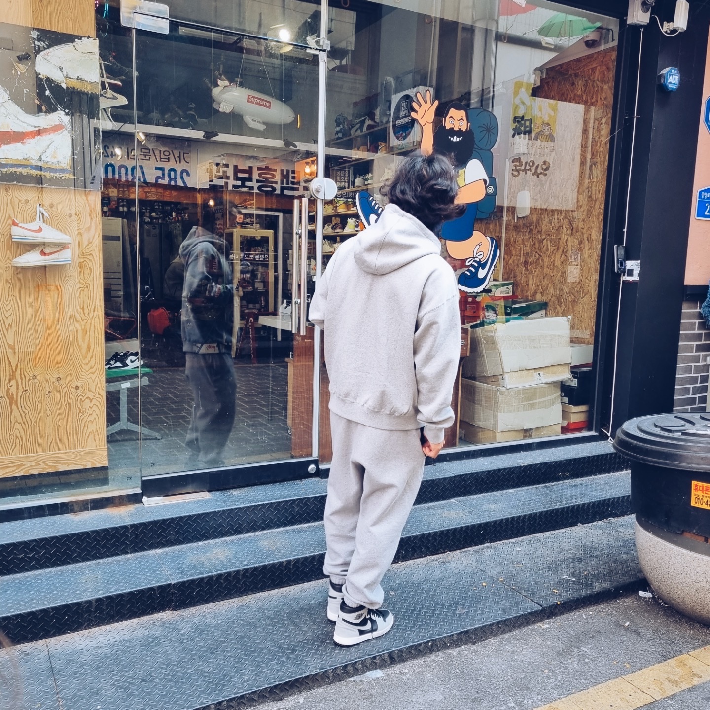Nike NRG Solo Swoosh Fleece Hoodie Dark Grey Heather - US/EU, Nike NRG Solo Swoosh Fleece Pants Dark Grey Heather - Asia 착용 스타일