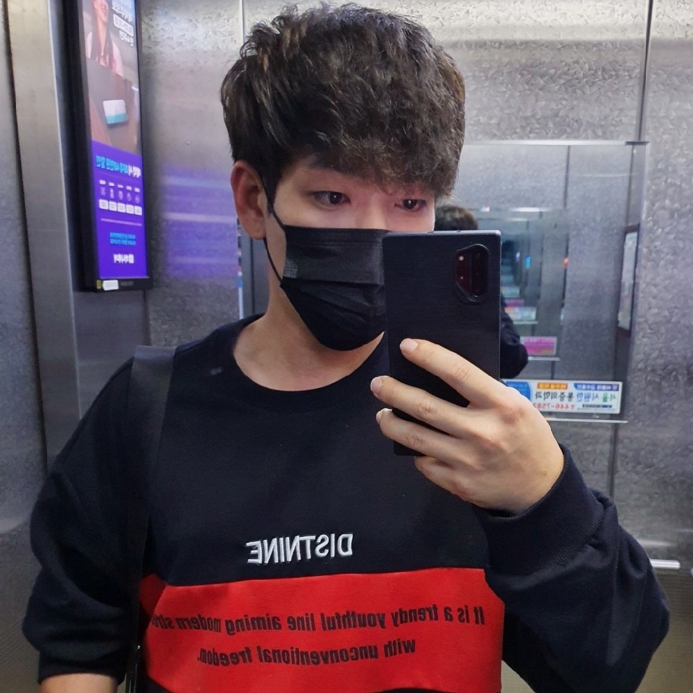 KREAM 프로필 이미지