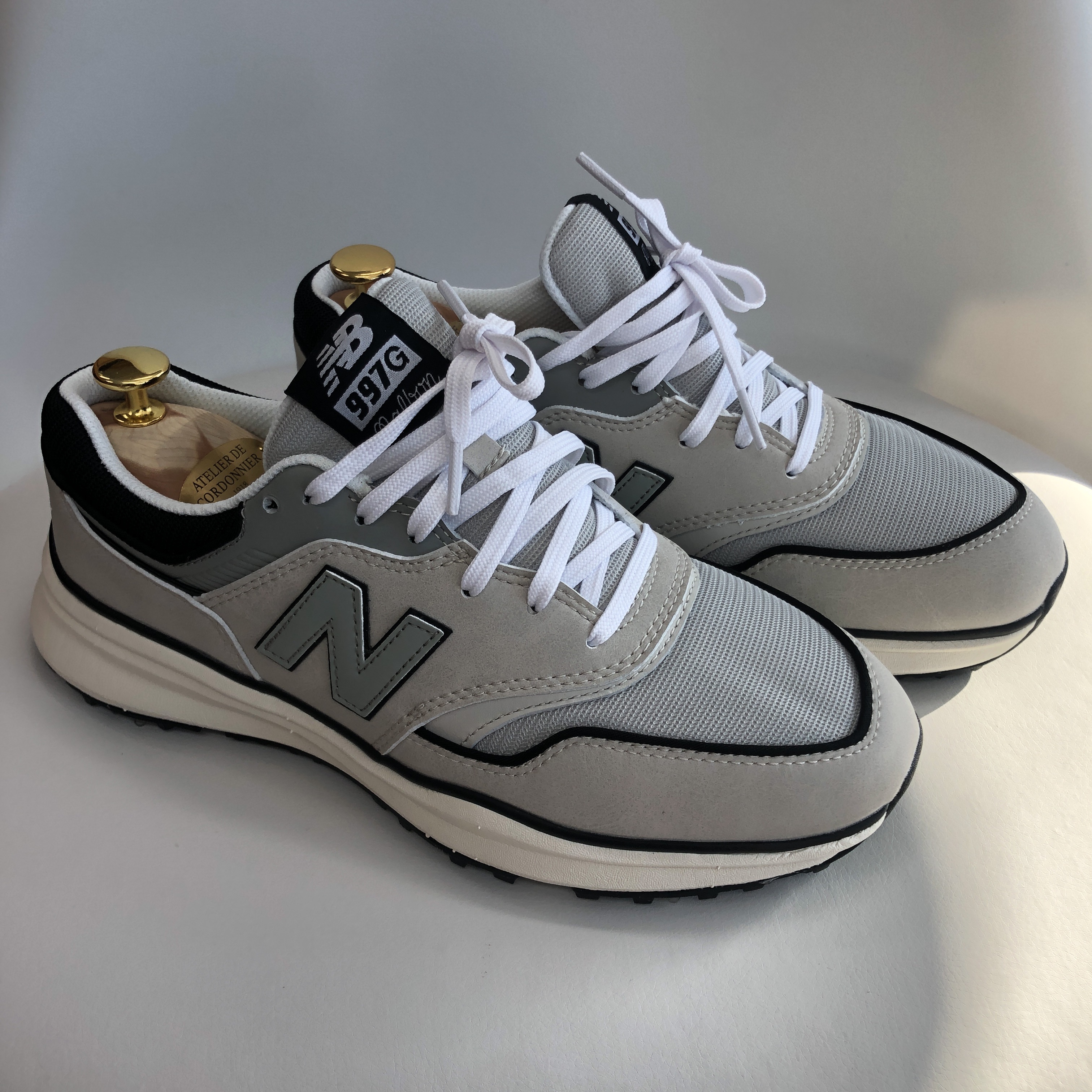 New Balance x Malbon 997 Golf Sand 착용 스타일