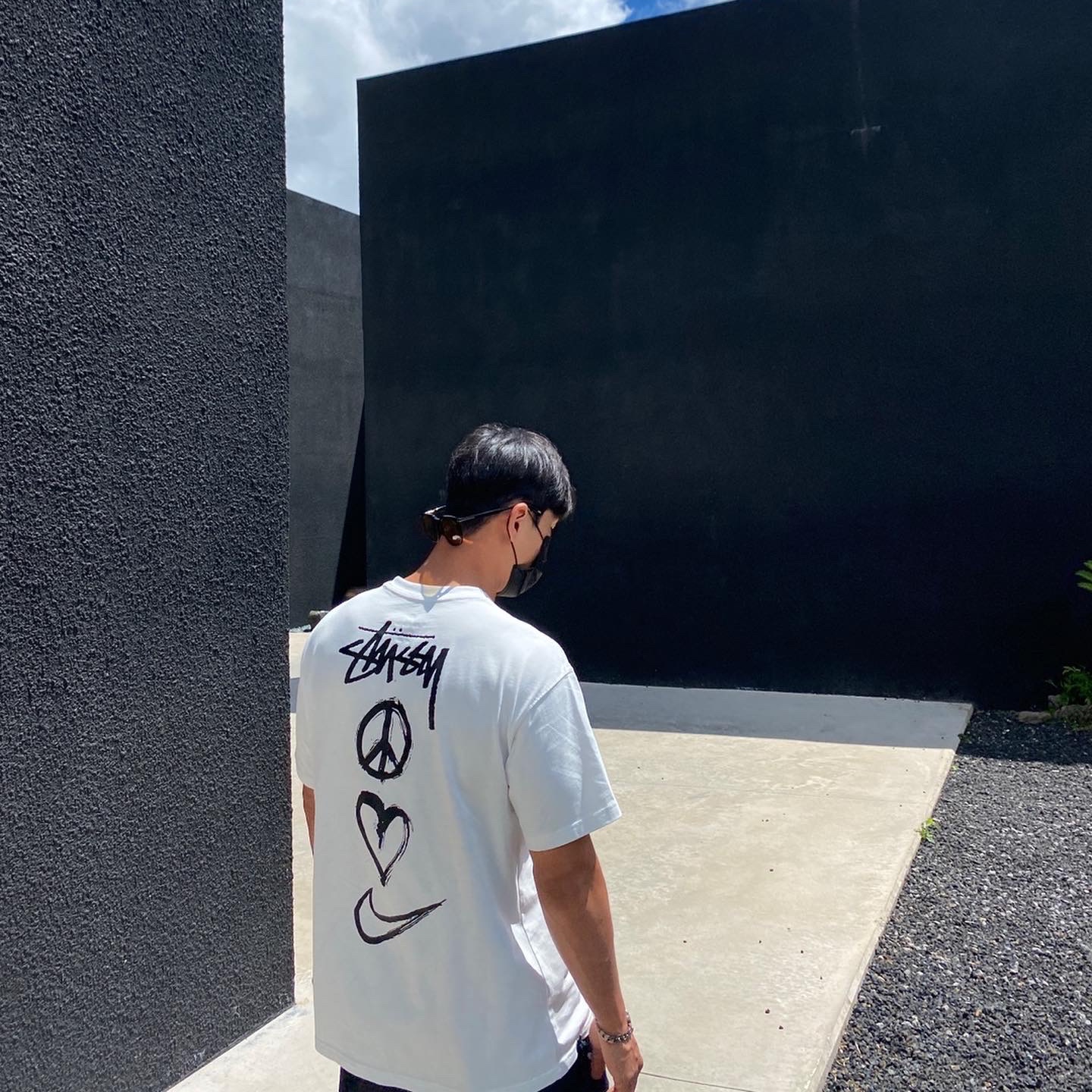 Nike x Tom Sachs General Purpose Shoe Light Cream, Nike x Stussy NRG RA T-Shirt Summit White (DM4942-121) 착용 스타일 - 2