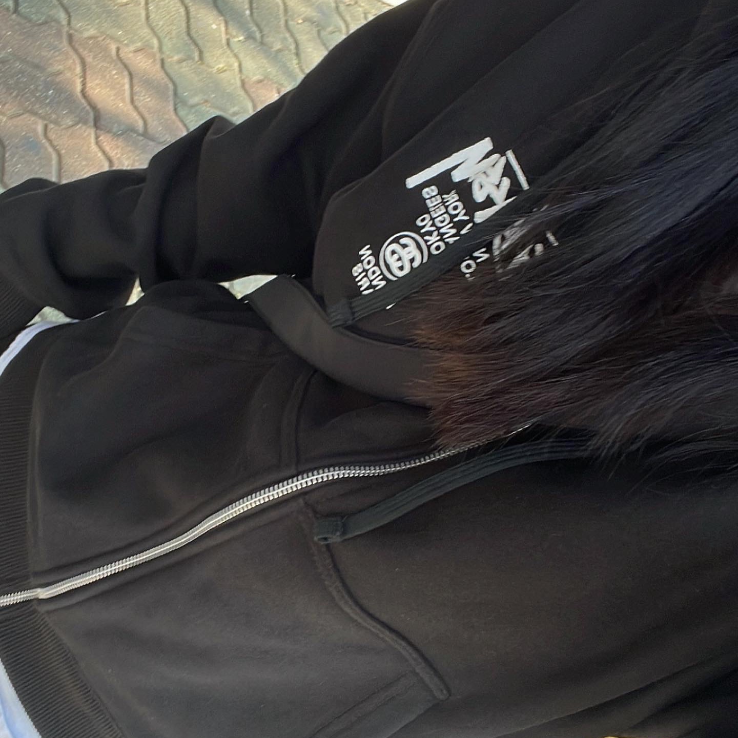 IAB Studio Pigment Sack Black, Stussy World Tour Zip Hoodie Black 2022 착용 스타일 - 3