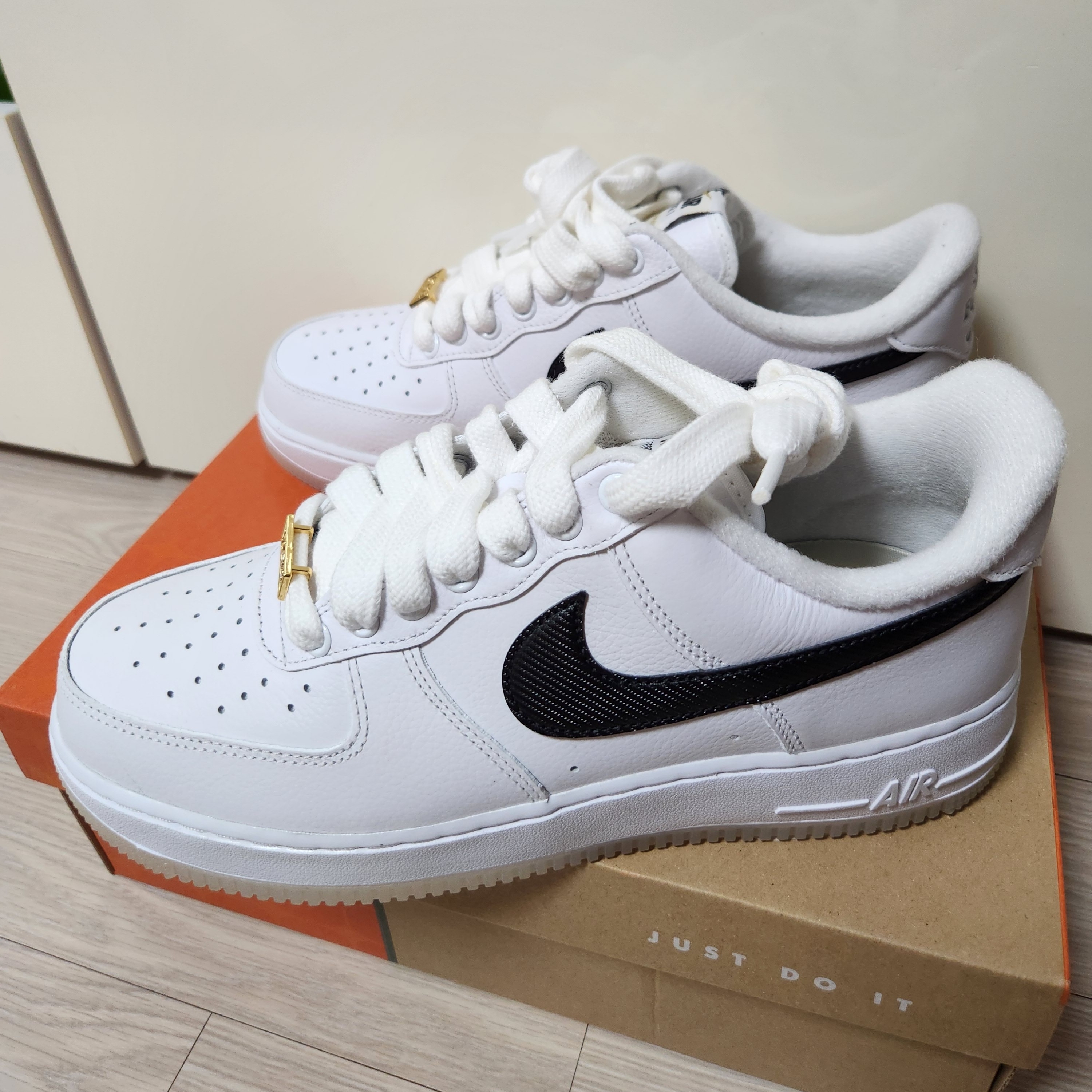 Nike Air Force 1 '07 PRM Bronx Origins 착용 스타일 - 2