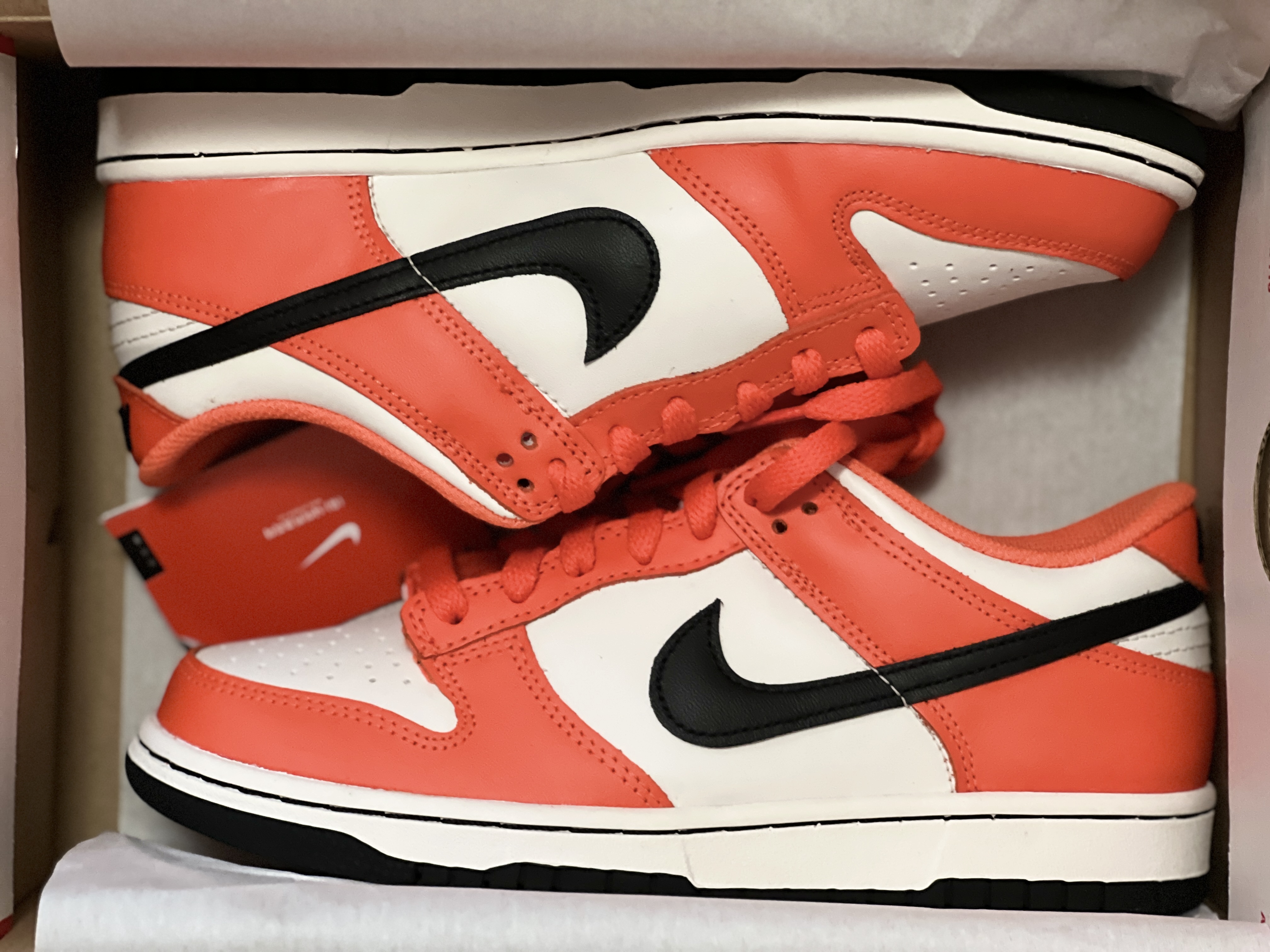 (GS) Nike Dunk Low Safety Orange 착용 스타일