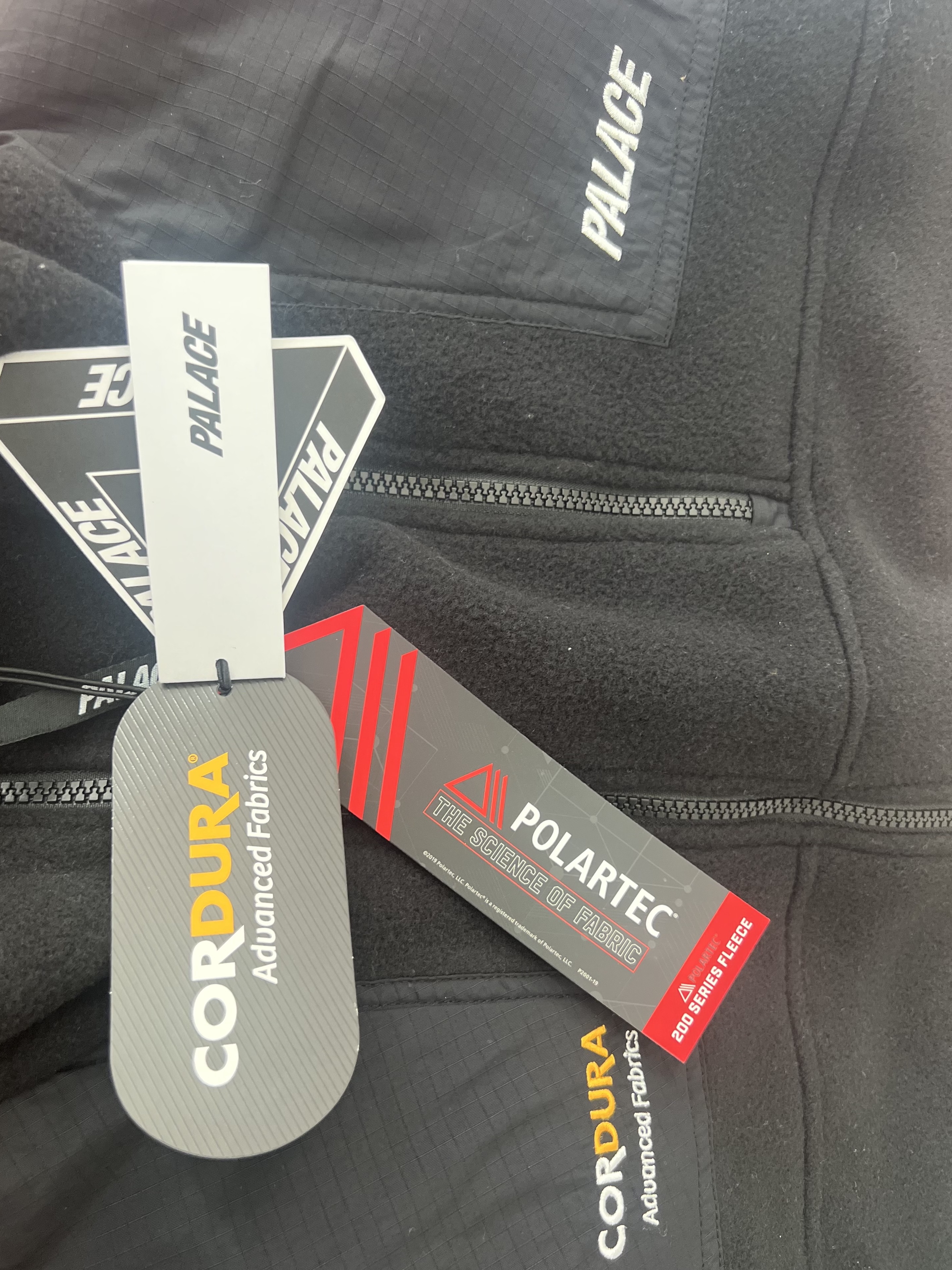 Palace Polartec Double Zip Funnel Black - 22FW 착용 스타일 - 4
