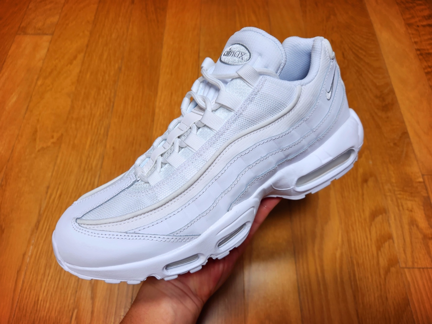 Nike Air Max 95 Essential Triple White 착용 스타일 - 1
