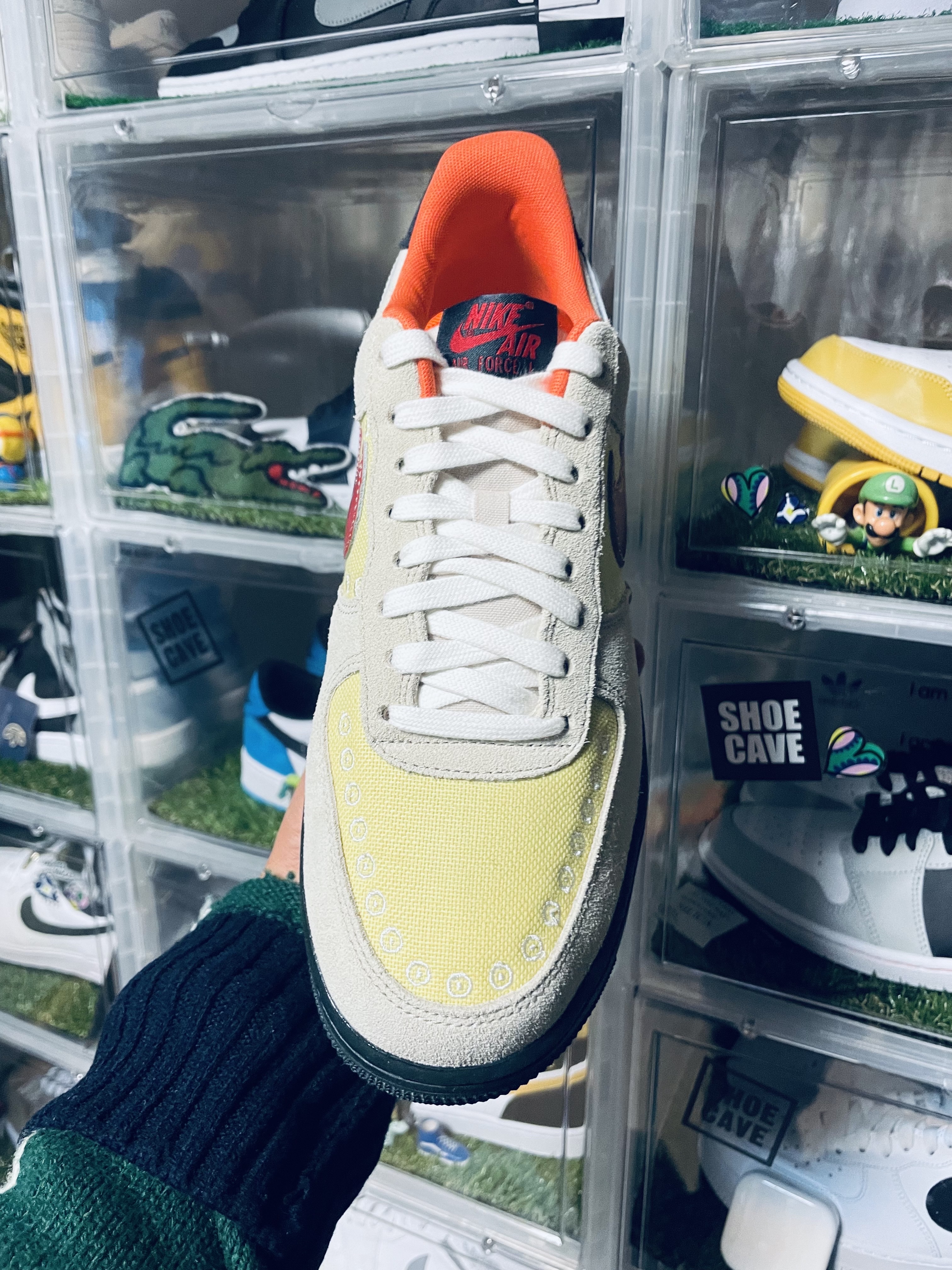 Nike Air Force 1 '07 Somos Familia Día de Muertos 착용 스타일 - 5