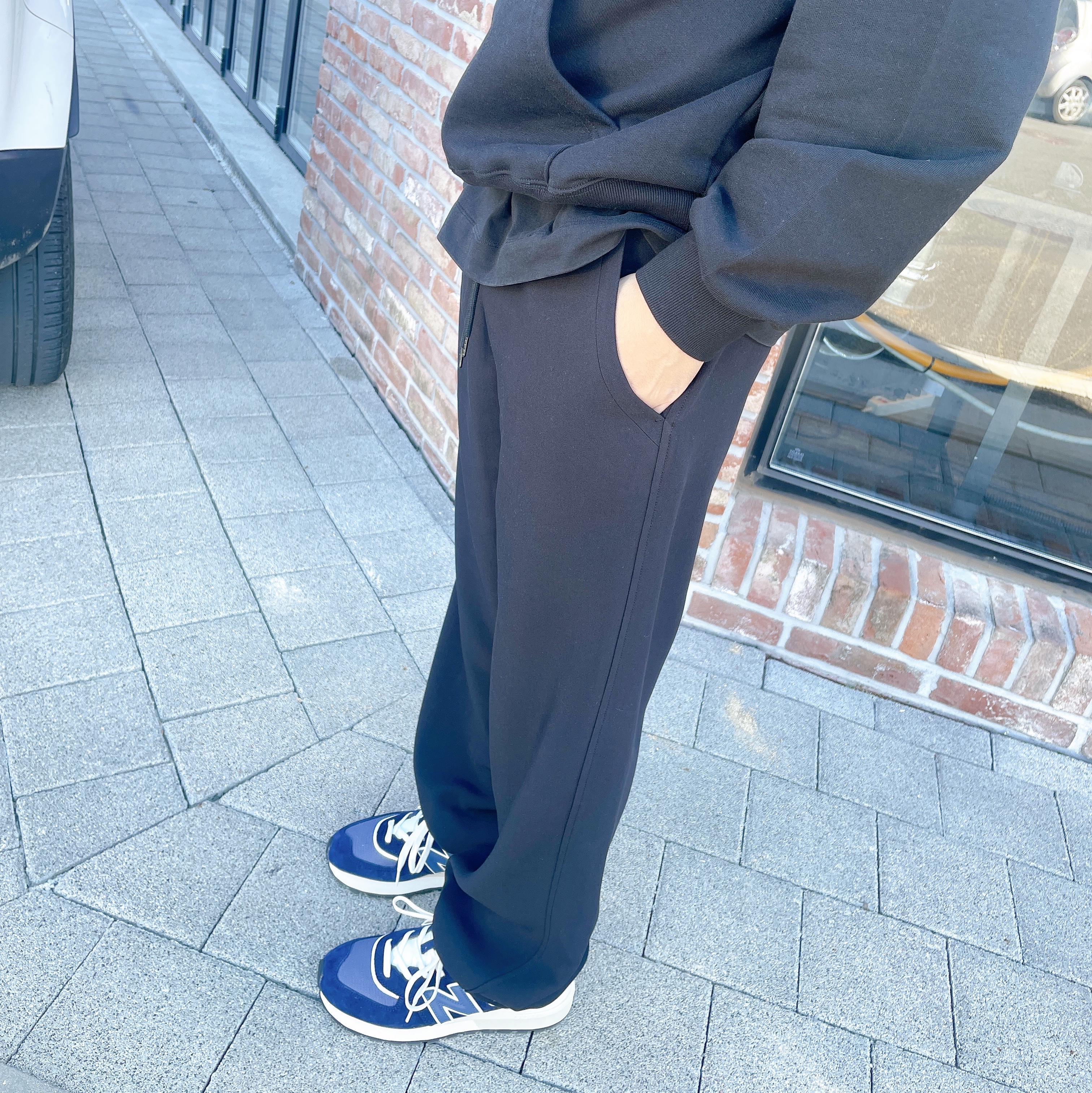 New Balance 574 Legacy Navy, Bottega Veneta Padded Tech Cassette Black 착용 스타일 - 2