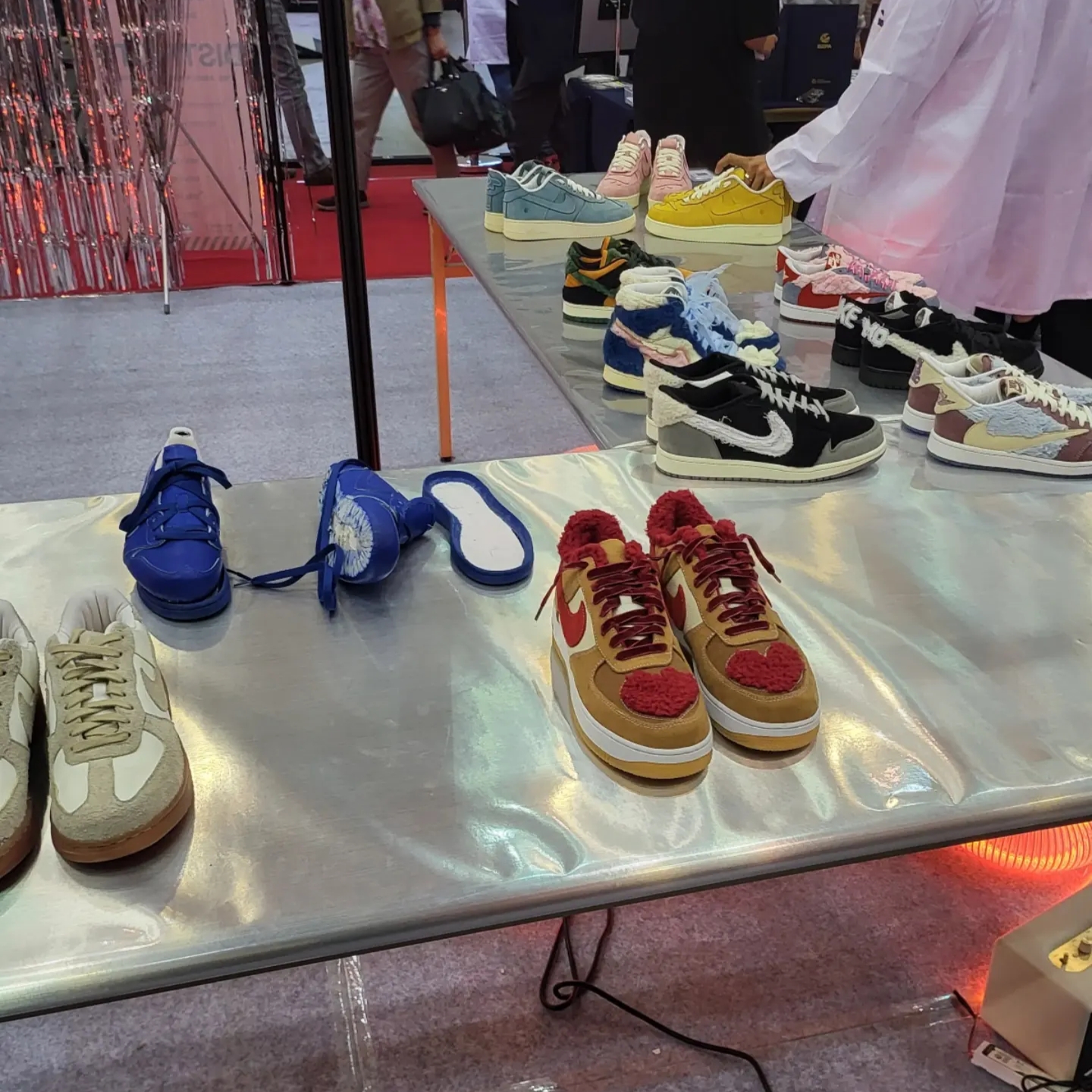 Nike Air Force 1 Low Gym Red 착용 스타일 - 5