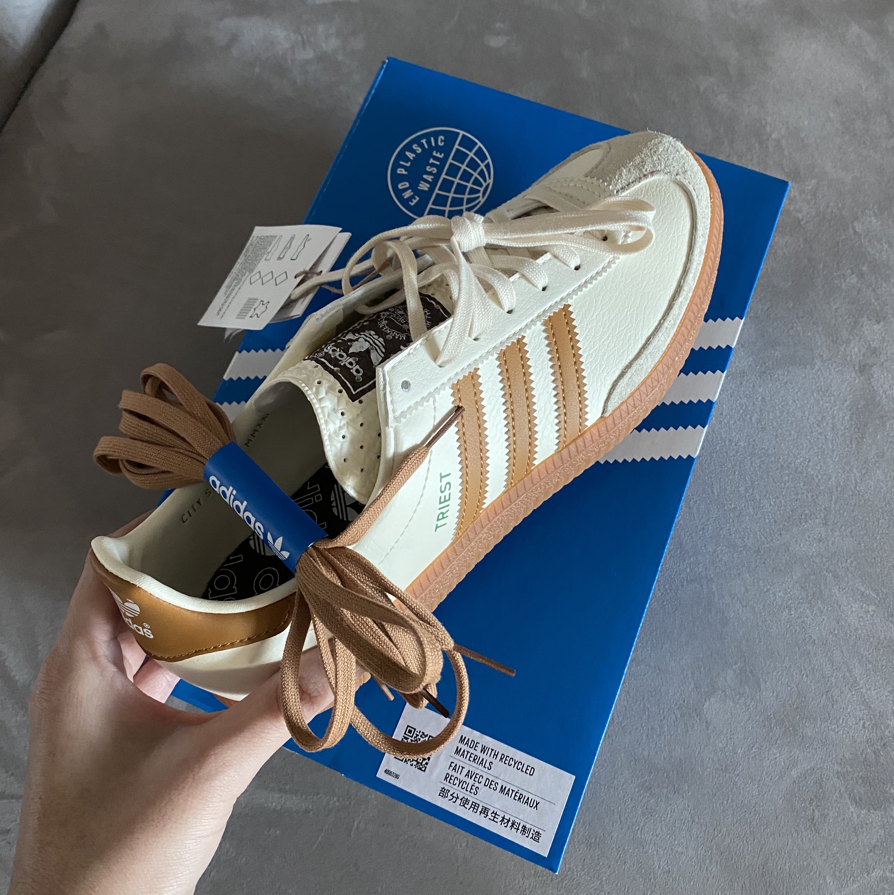 Adidas City Series Triest Cream White 착용 스타일 - 2