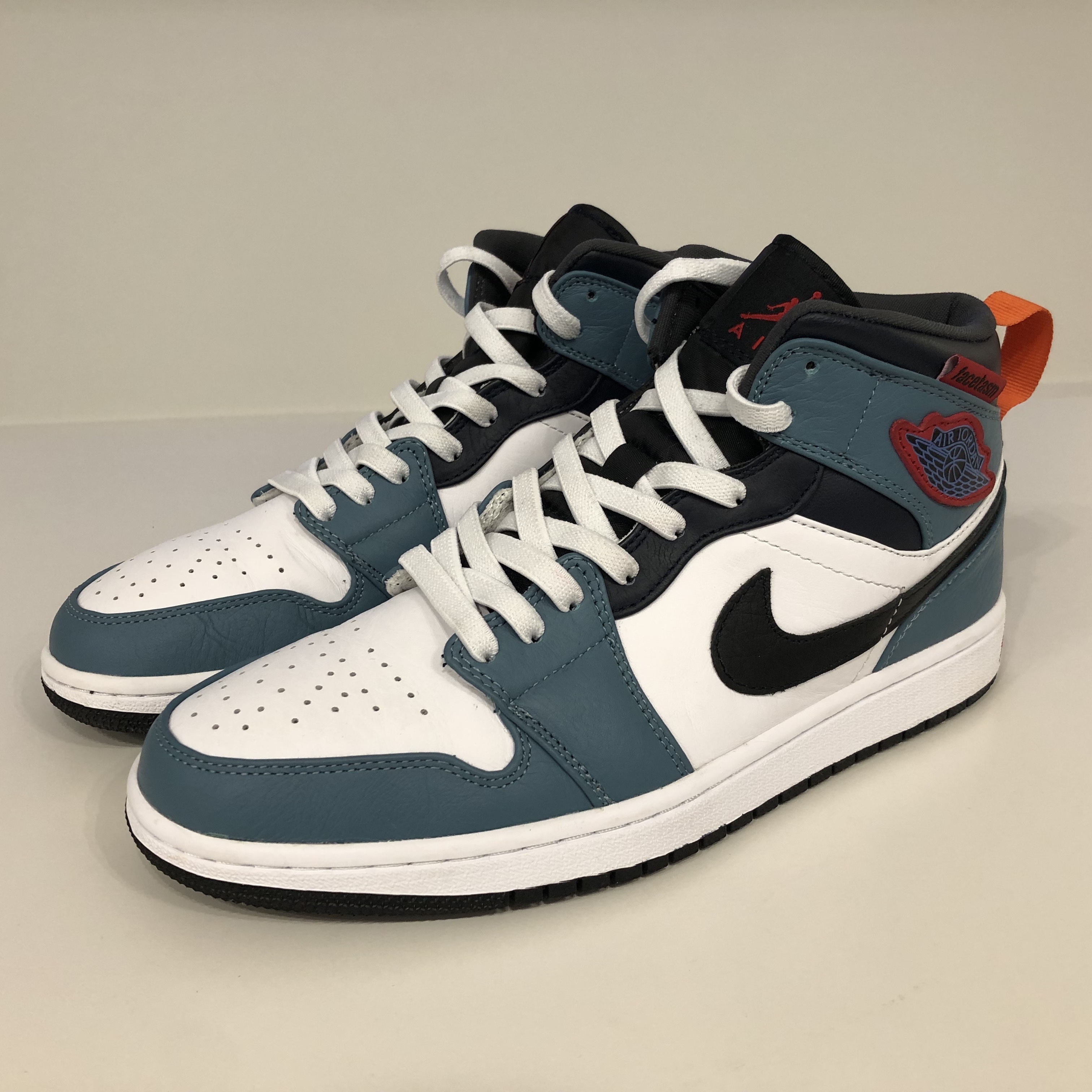 Jordan 1 x Facetasm Mid SE Fearless 착용 스타일 - 1