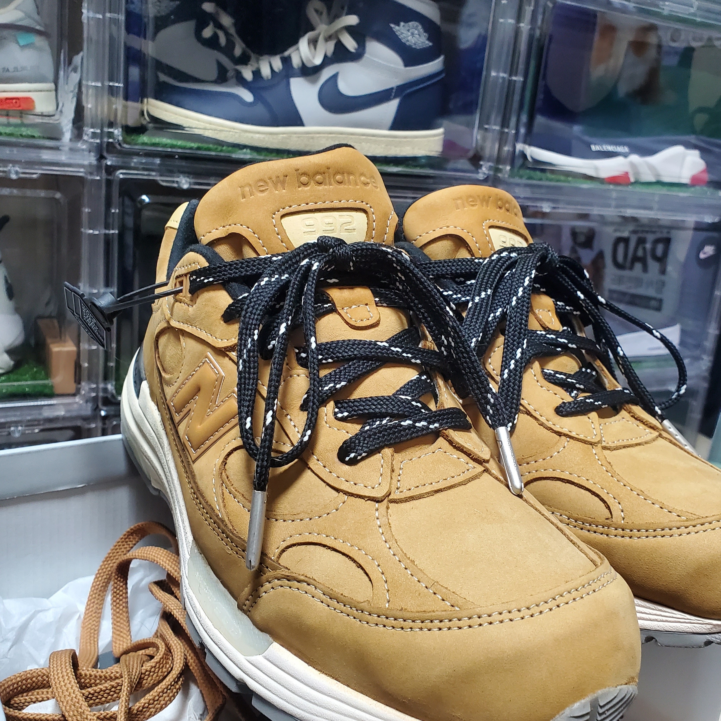 New Balance 992 Made in USA Brown 착용 스타일 - 4