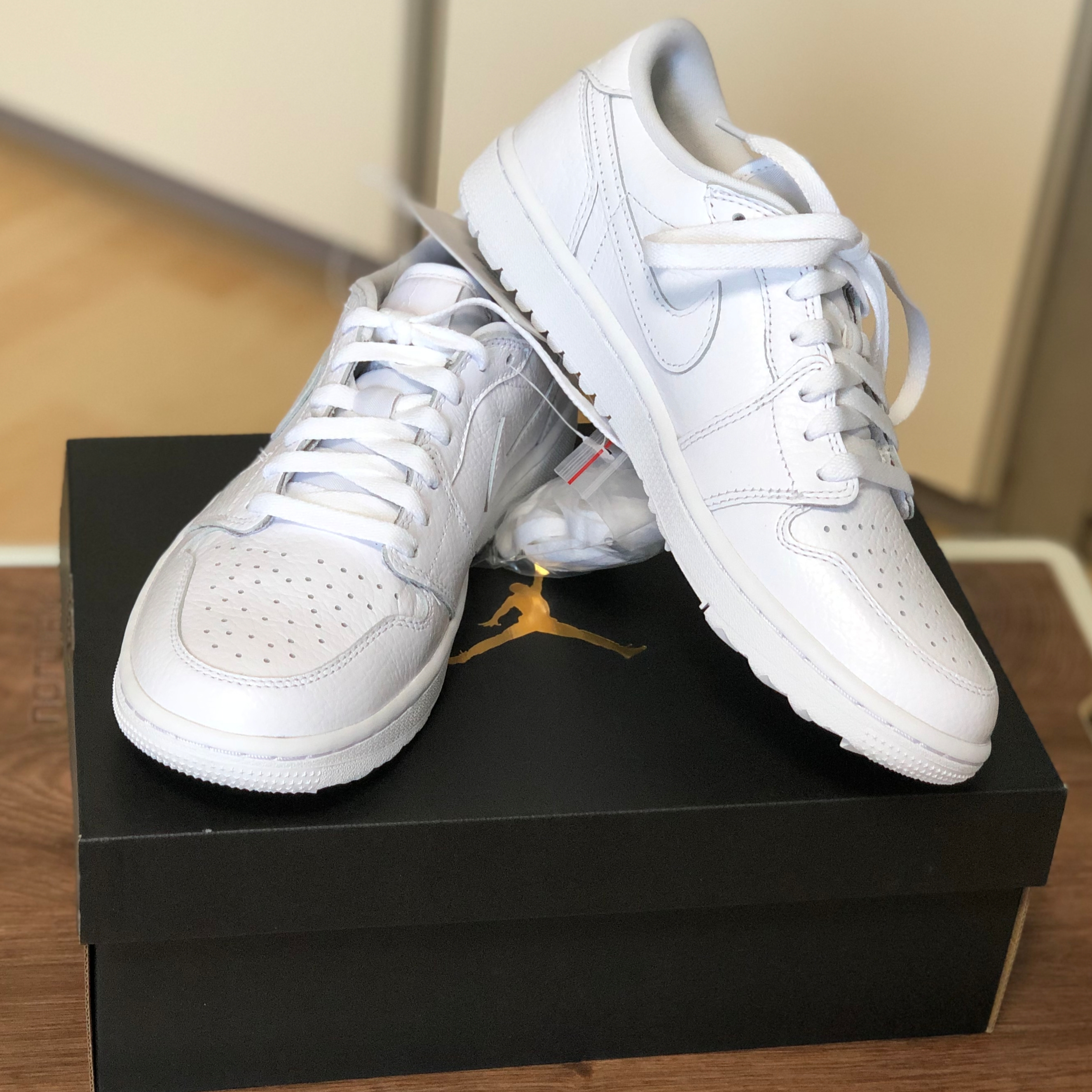 Jordan 1 Low Golf Triple White 착용 스타일