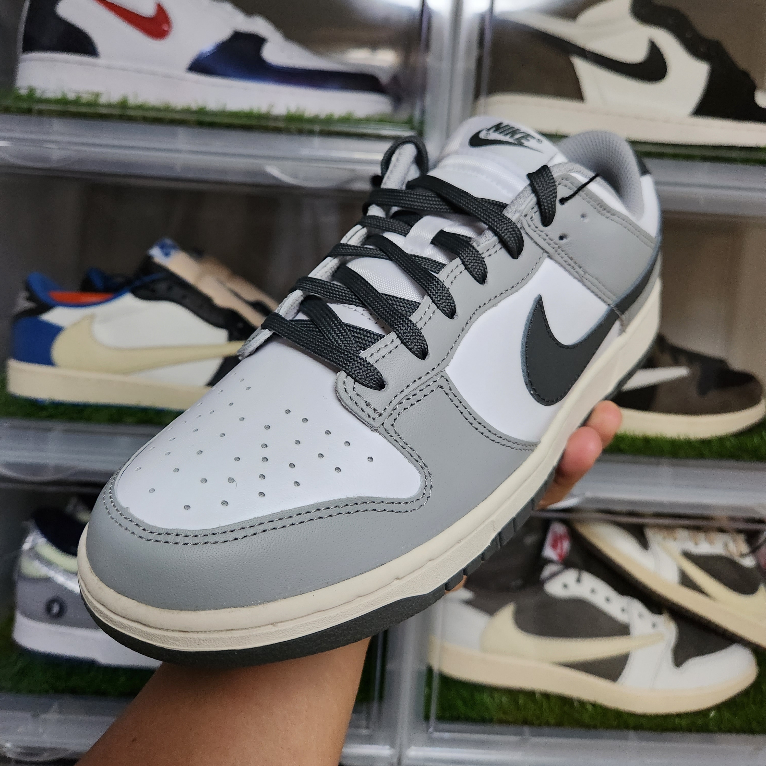 (W) Nike Dunk Low Light Smoke Grey 착용 스타일 - 5