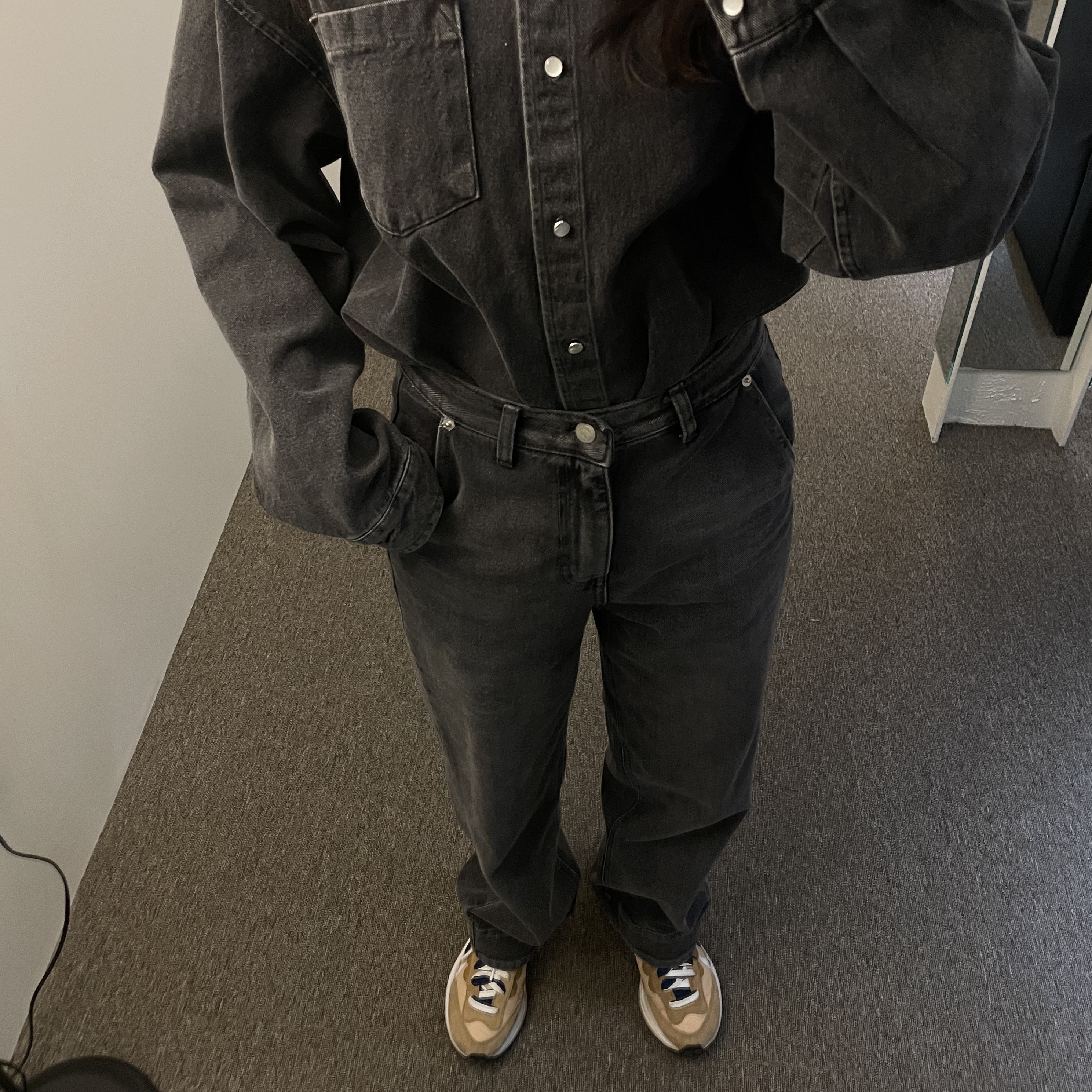 Nike x Sacai VaporWaffle Sesame and Blue Void 착용 스타일