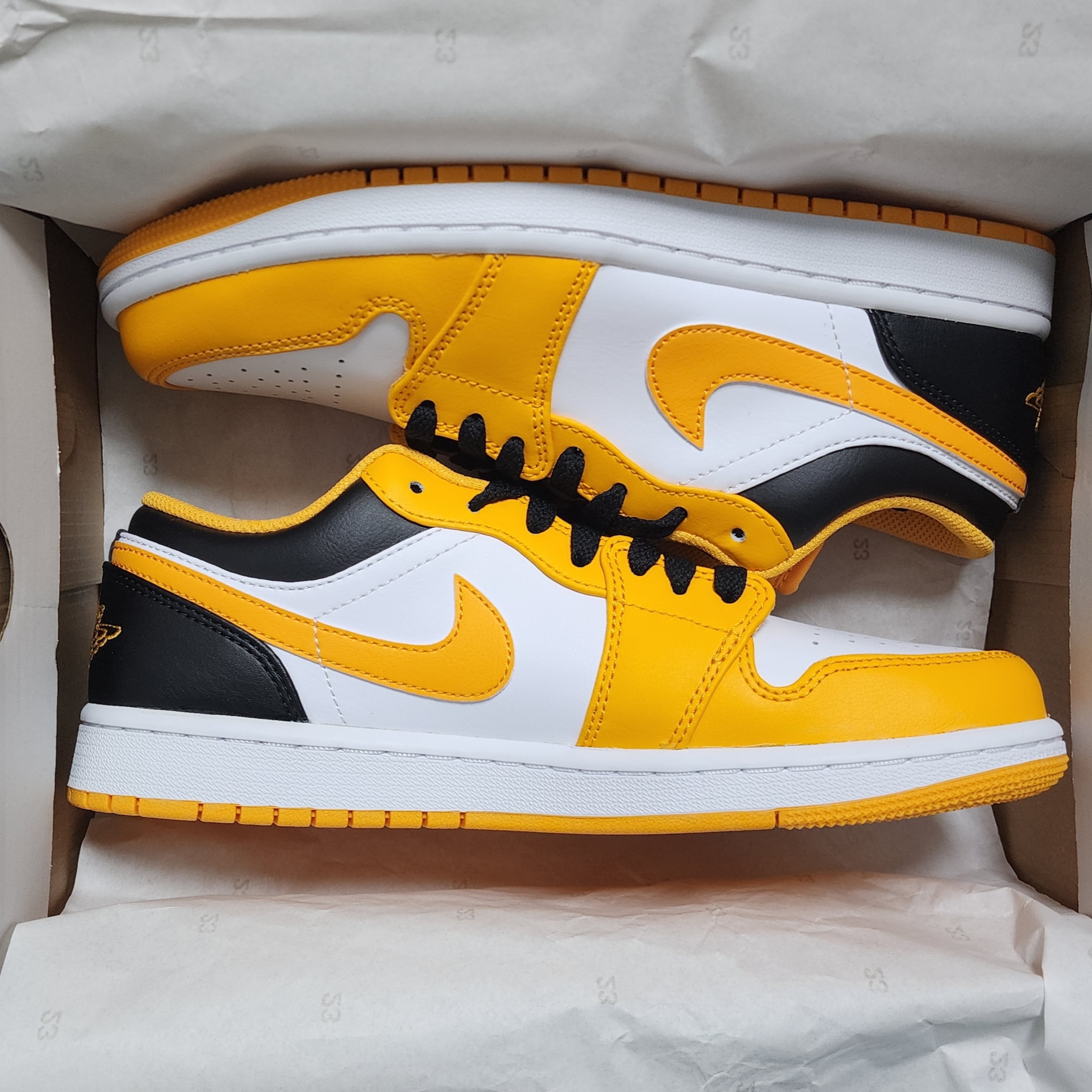 Jordan 1 Low Taxi 착용 스타일